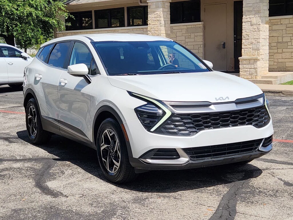 Certified 2025 Kia Sportage LX SUV