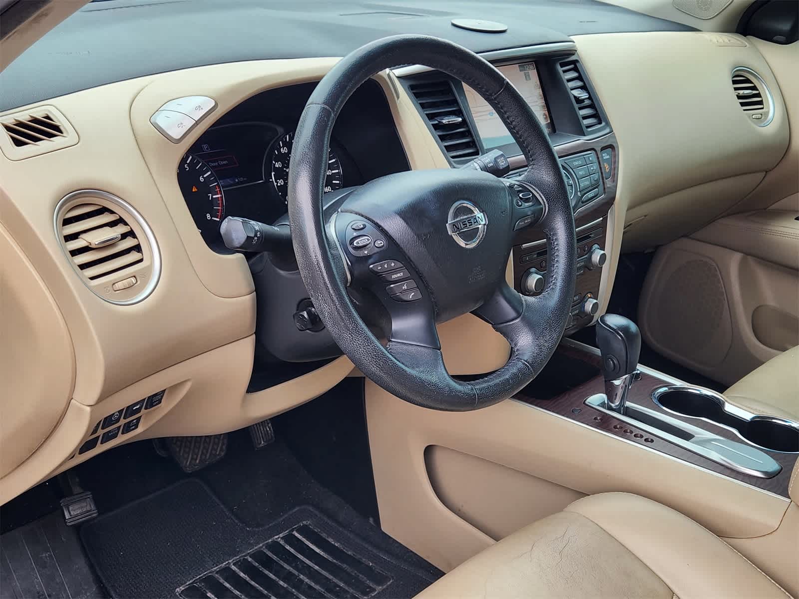 Used 2017 Nissan Pathfinder Platinum with VIN 5N1DR2MN2HC629600 for sale in Round Rock, TX