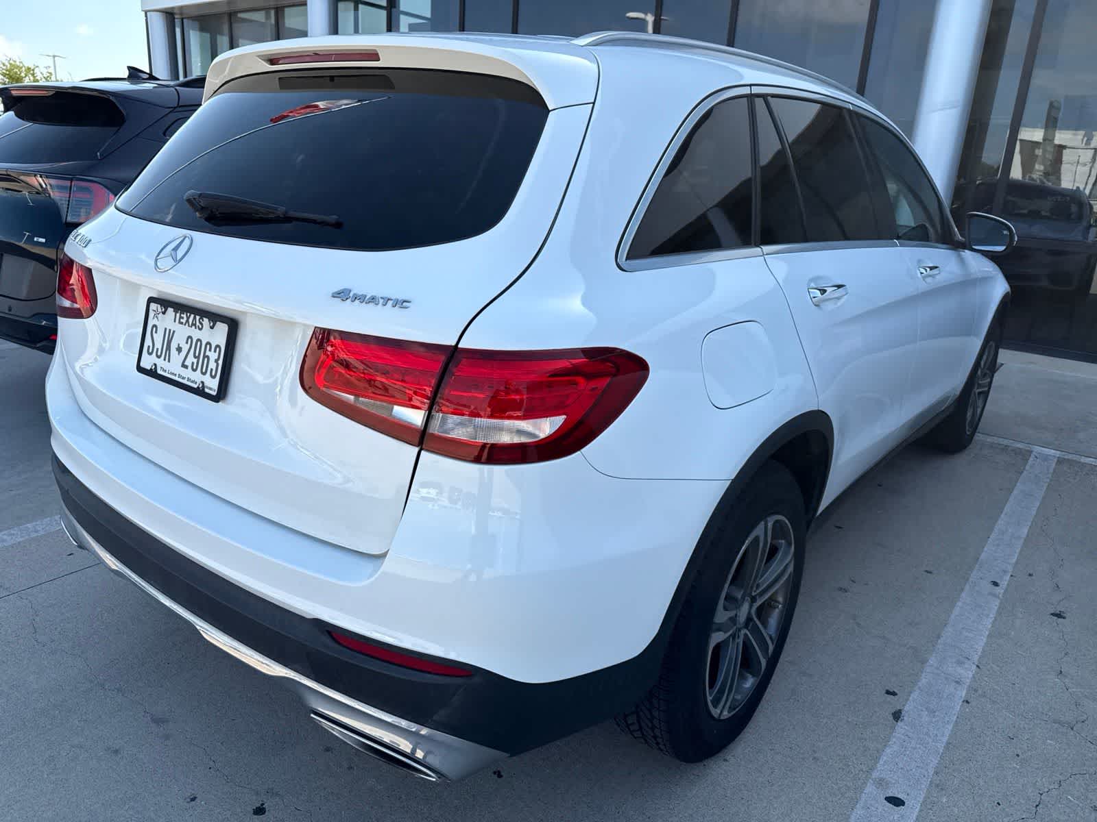 Thumbnail: 2017 Mercedes-Benz GLC - 7