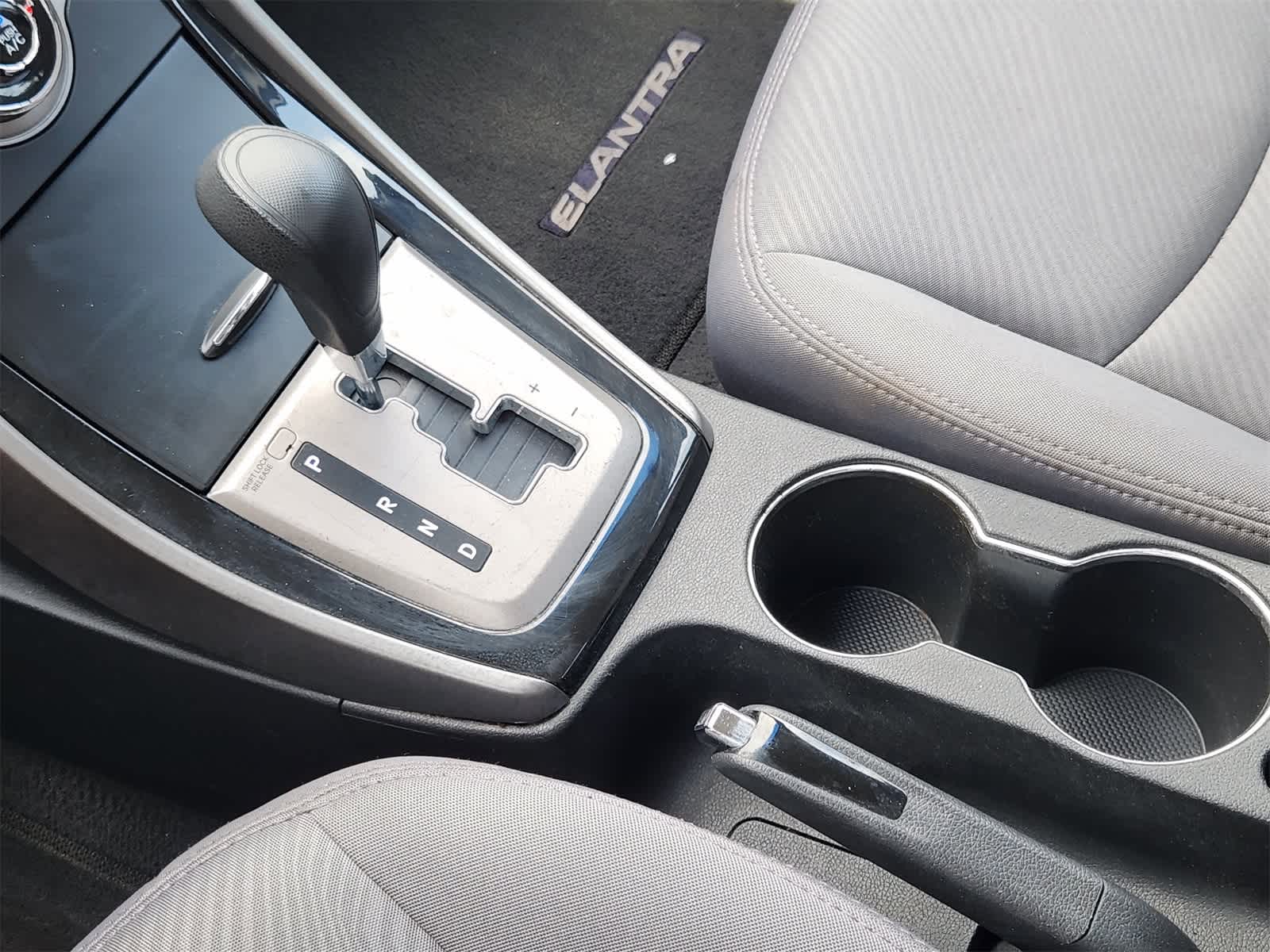 2013 Hyundai Elantra GLS 19