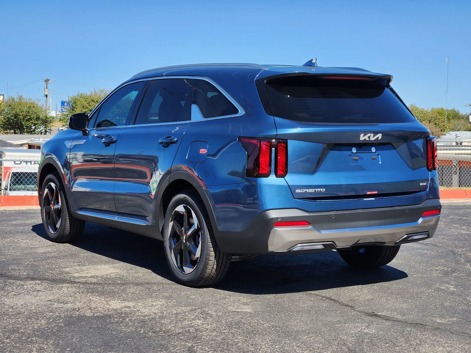 Thumbnail: 2026 Kia Sorento - 6