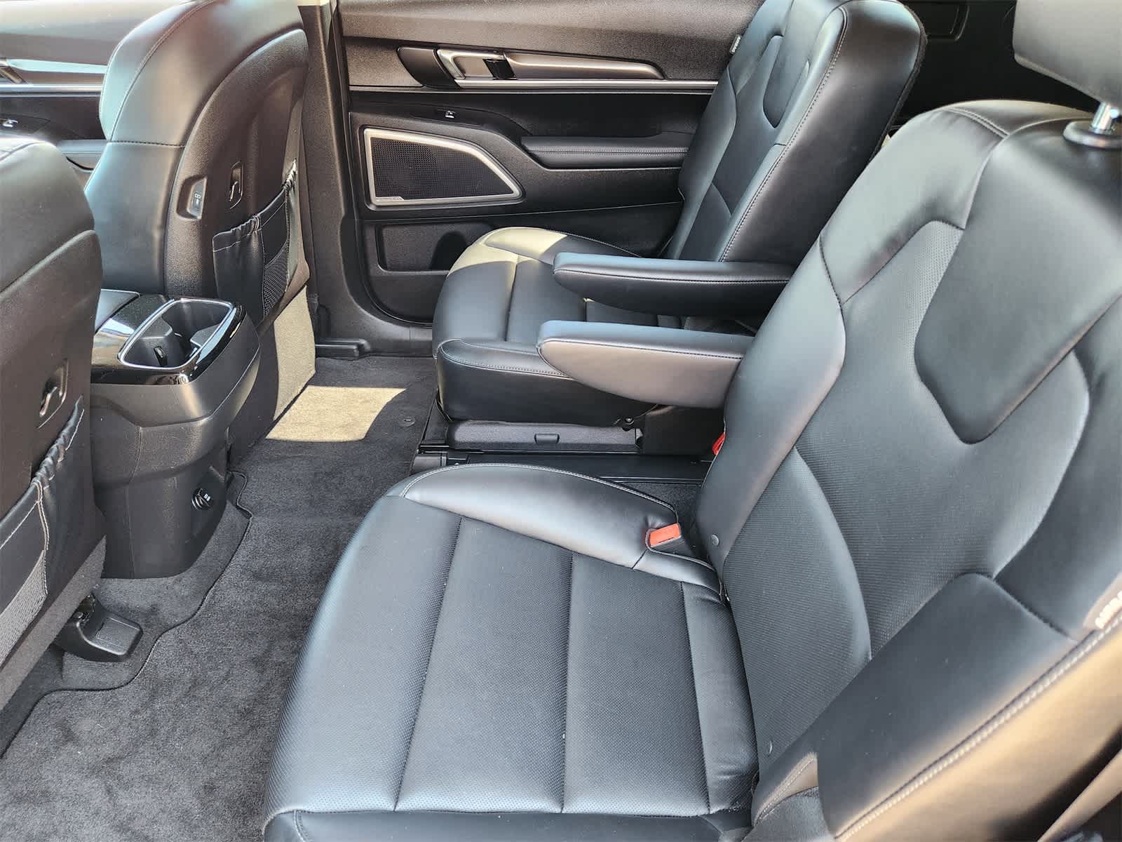 Thumbnail: 2023 Kia Telluride - 24