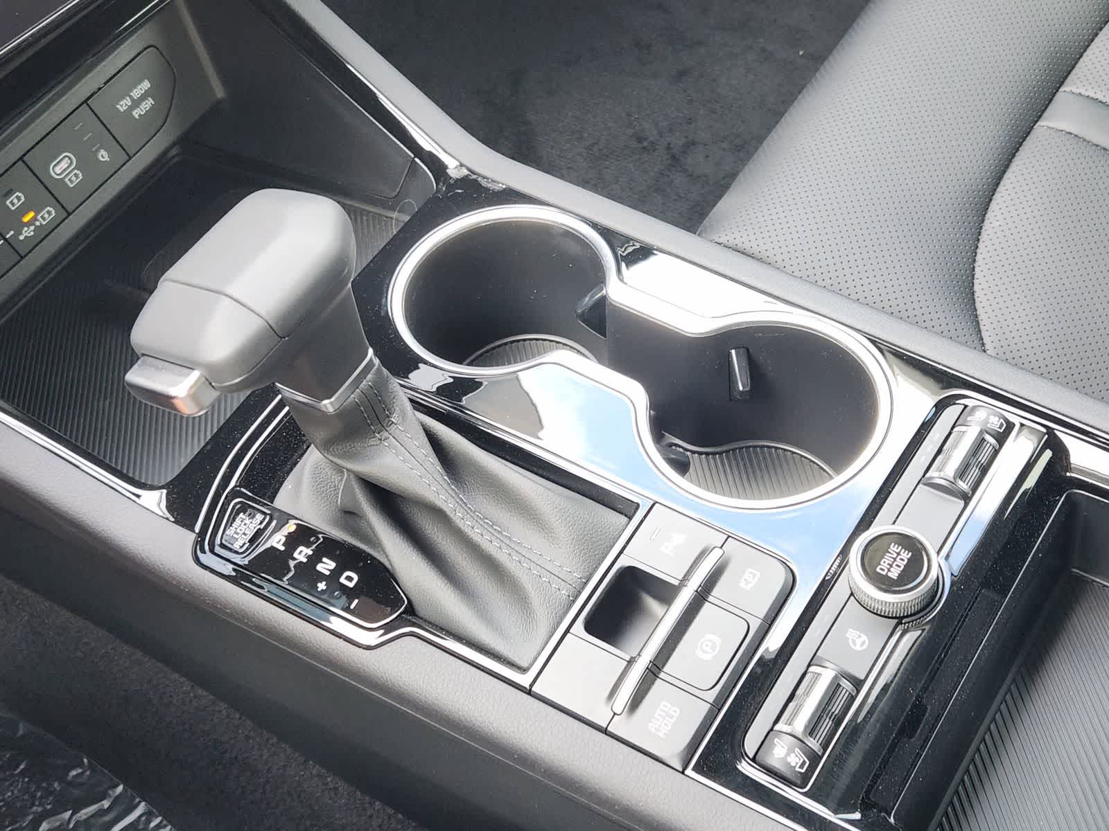 Thumbnail: 2026 Kia K5 - 16