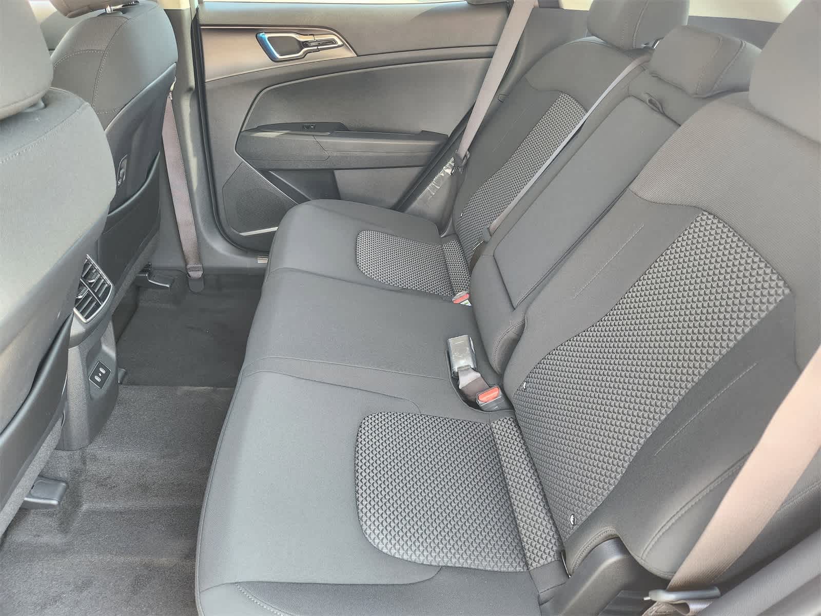 Thumbnail: 2026 Kia Sportage - 22