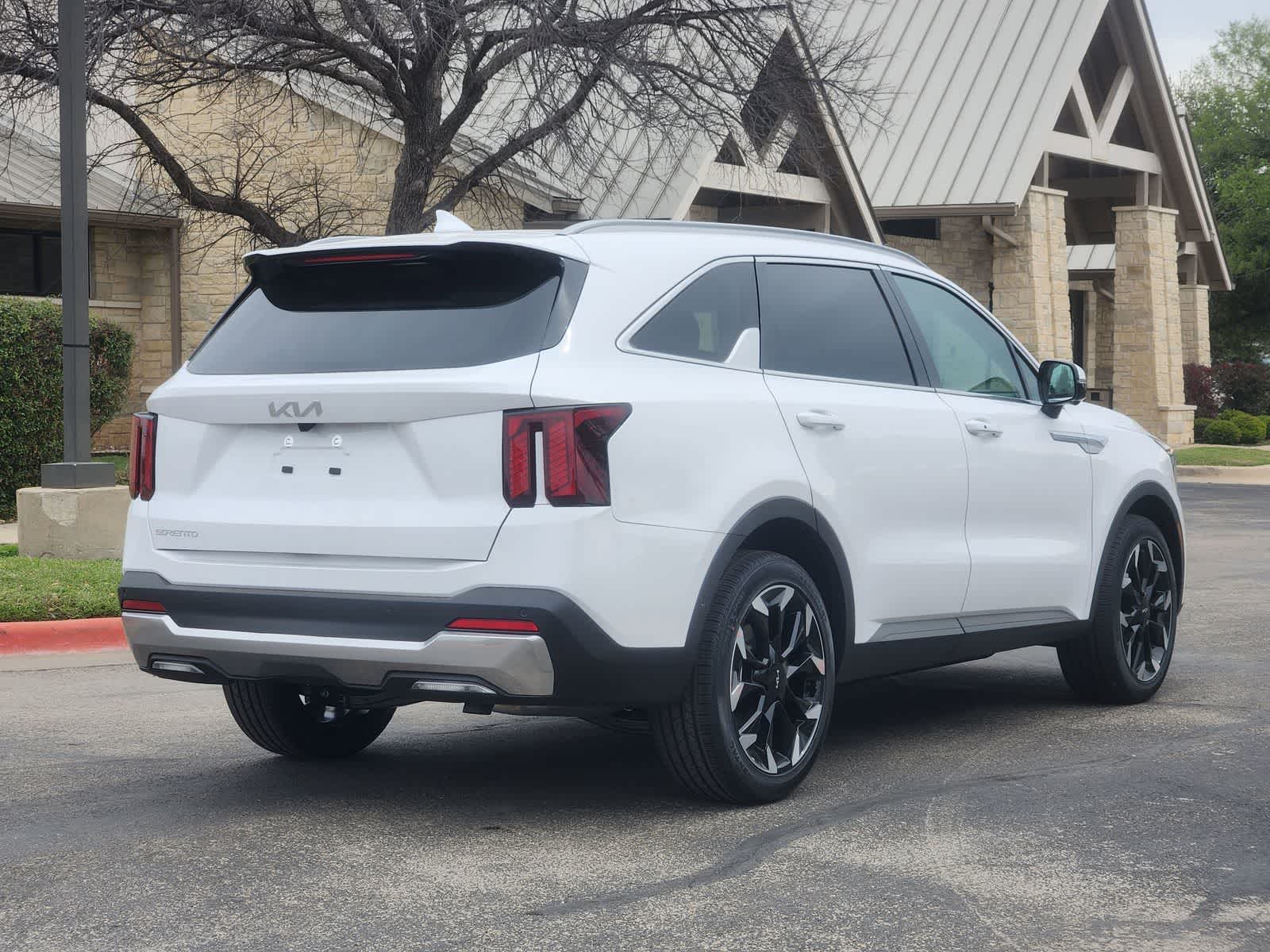 Thumbnail: 2026 Kia Sorento - 6