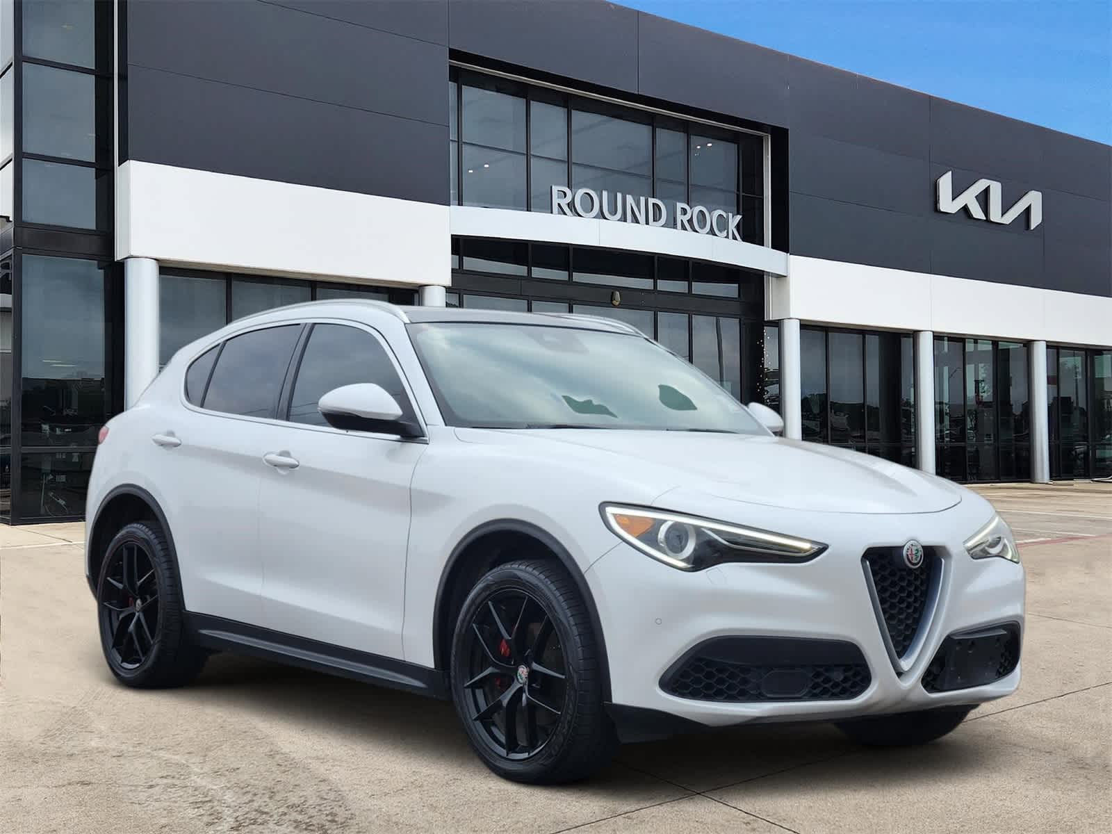 Thumbnail: 2019 Alfa Romeo Stelvio - 3