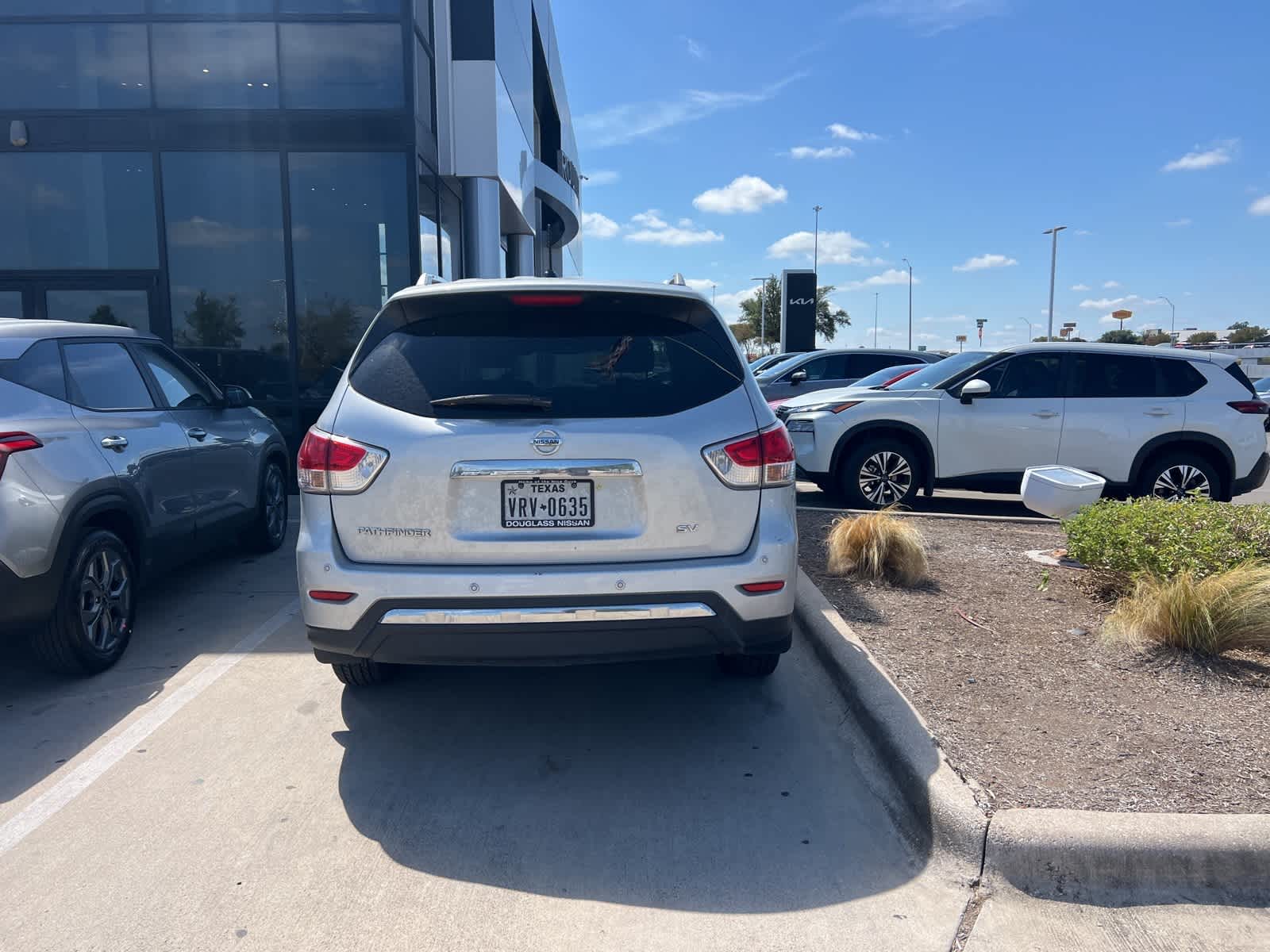 Thumbnail: 2016 Nissan Pathfinder - 2