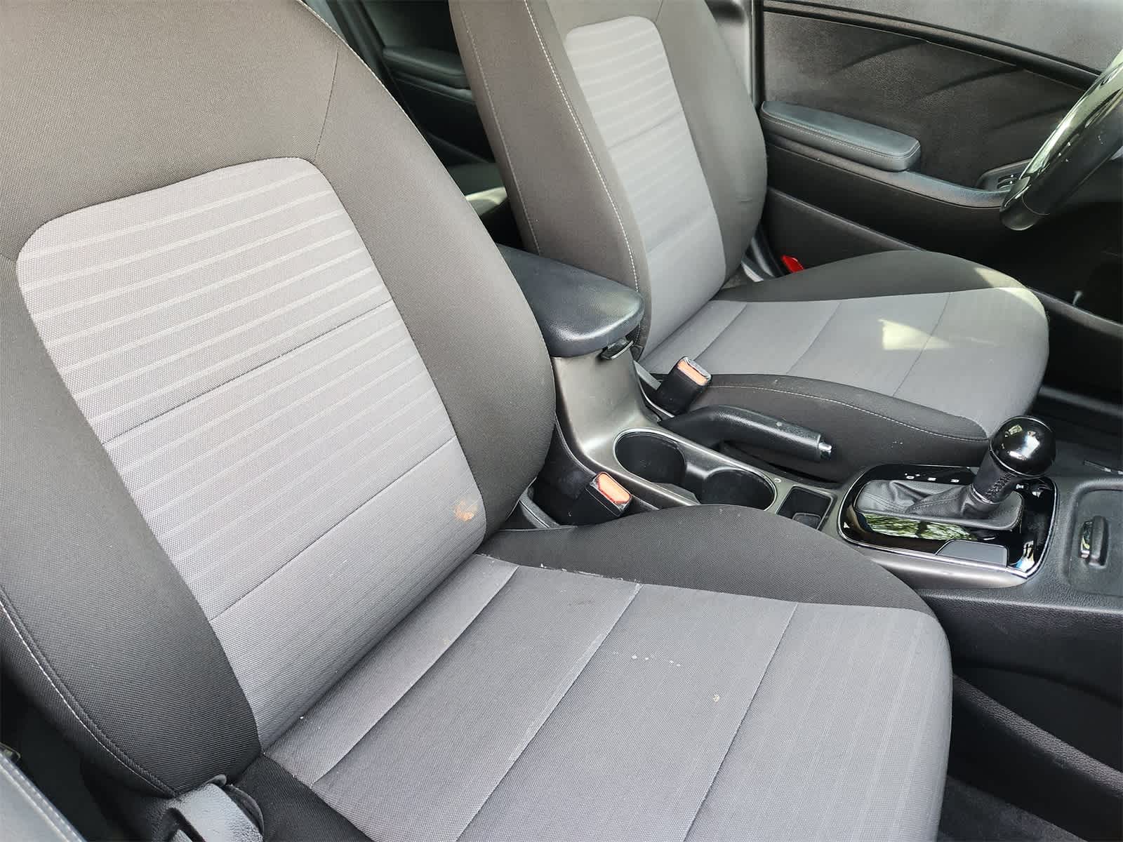 Thumbnail: 2017 Kia Forte - 14