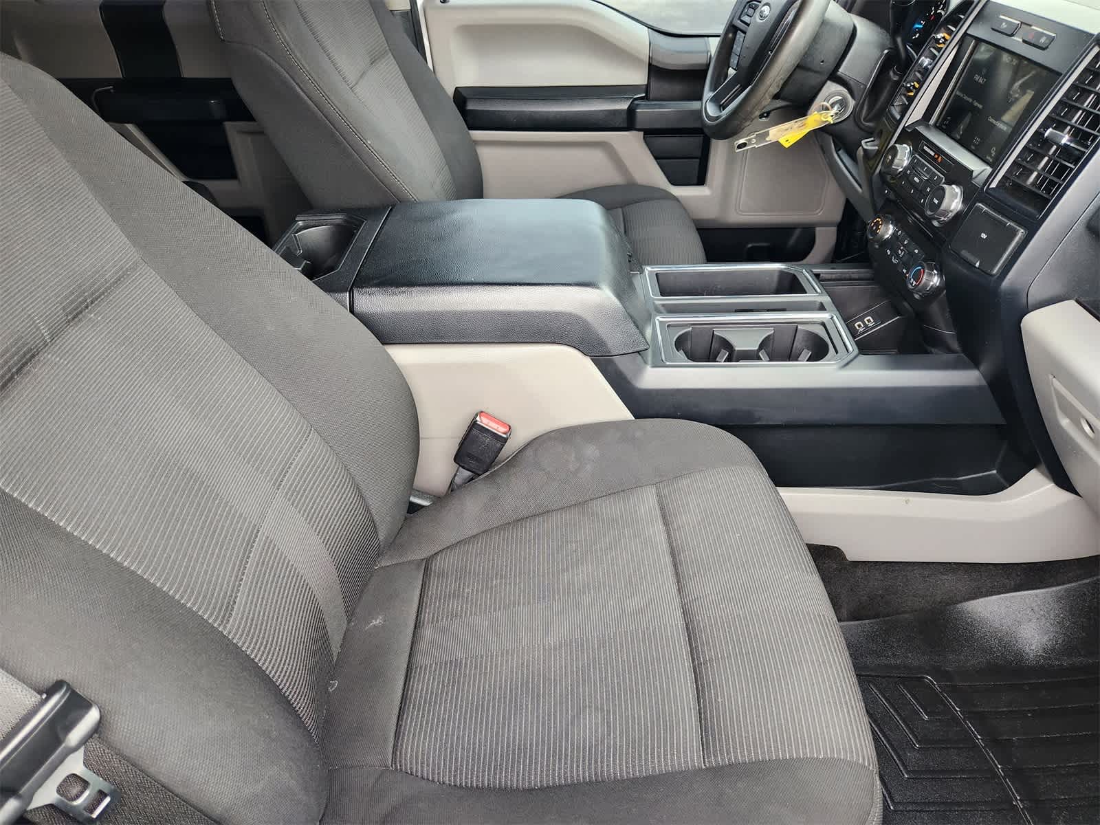 Thumbnail: 2017 Ford F-150 - 14