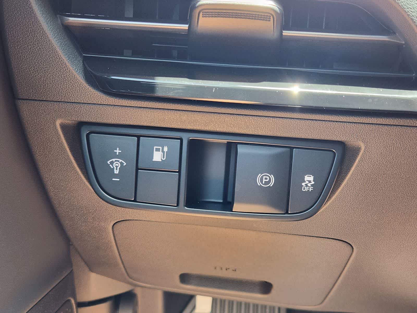 Thumbnail: 2025 Kia EV6 - 19