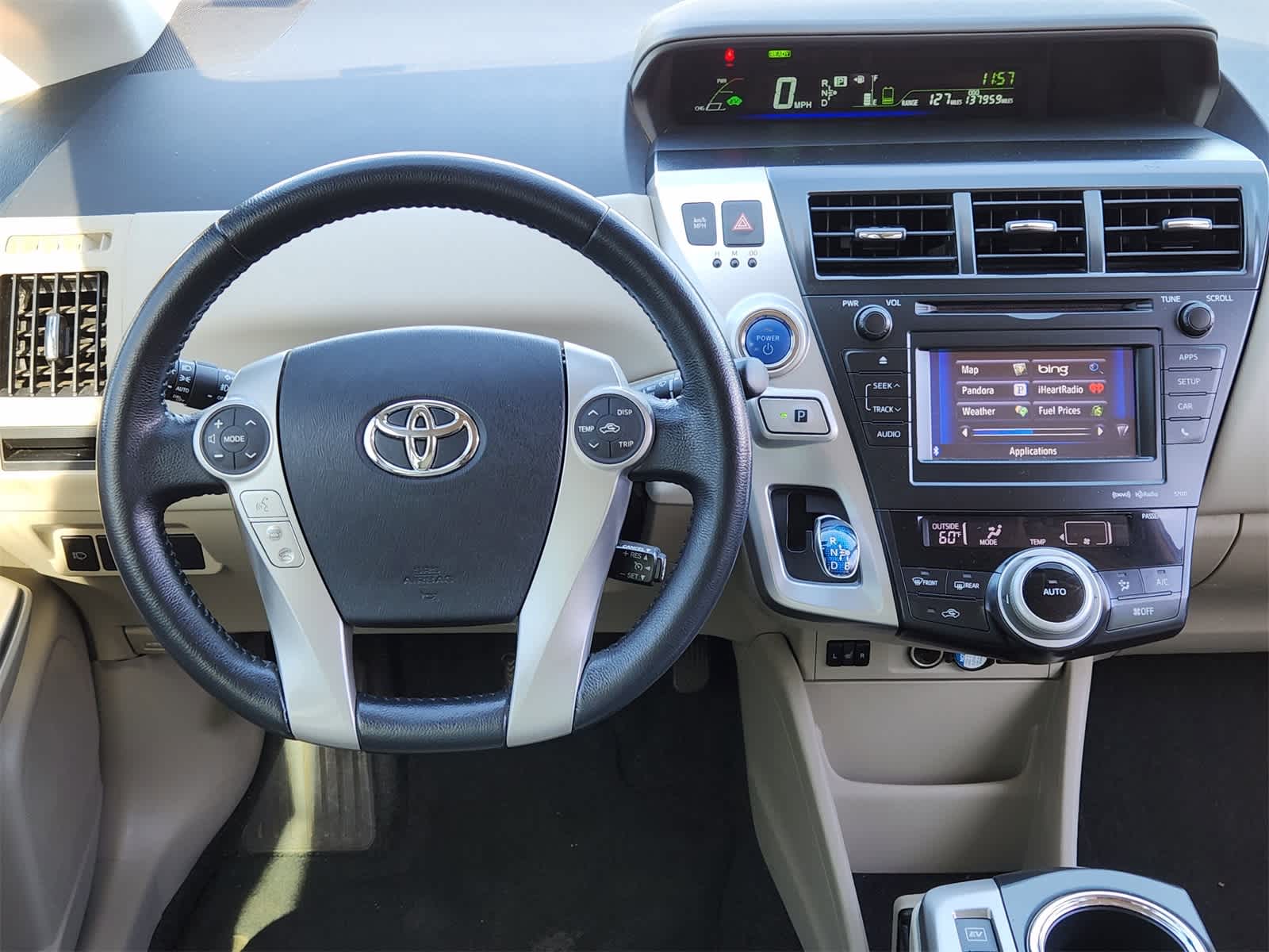 Thumbnail: 2014 Toyota Prius v - 26