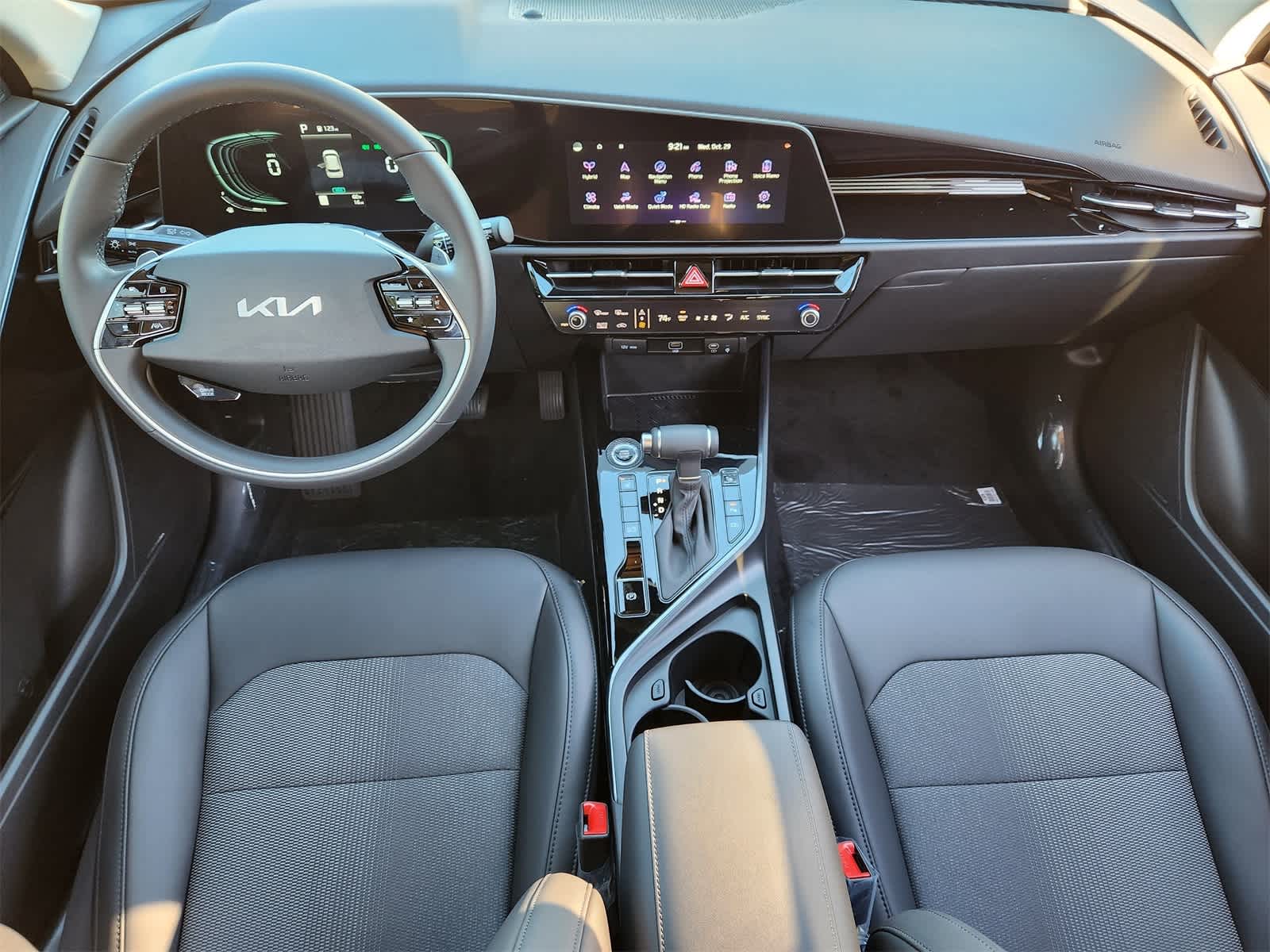 Thumbnail: 2026 Kia Niro - 24