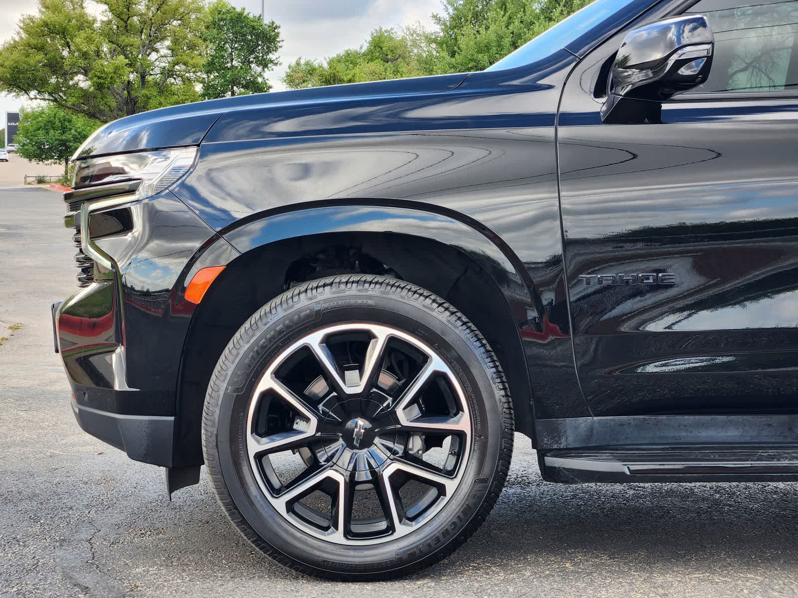 Thumbnail: 2022 Chevrolet Tahoe - 8