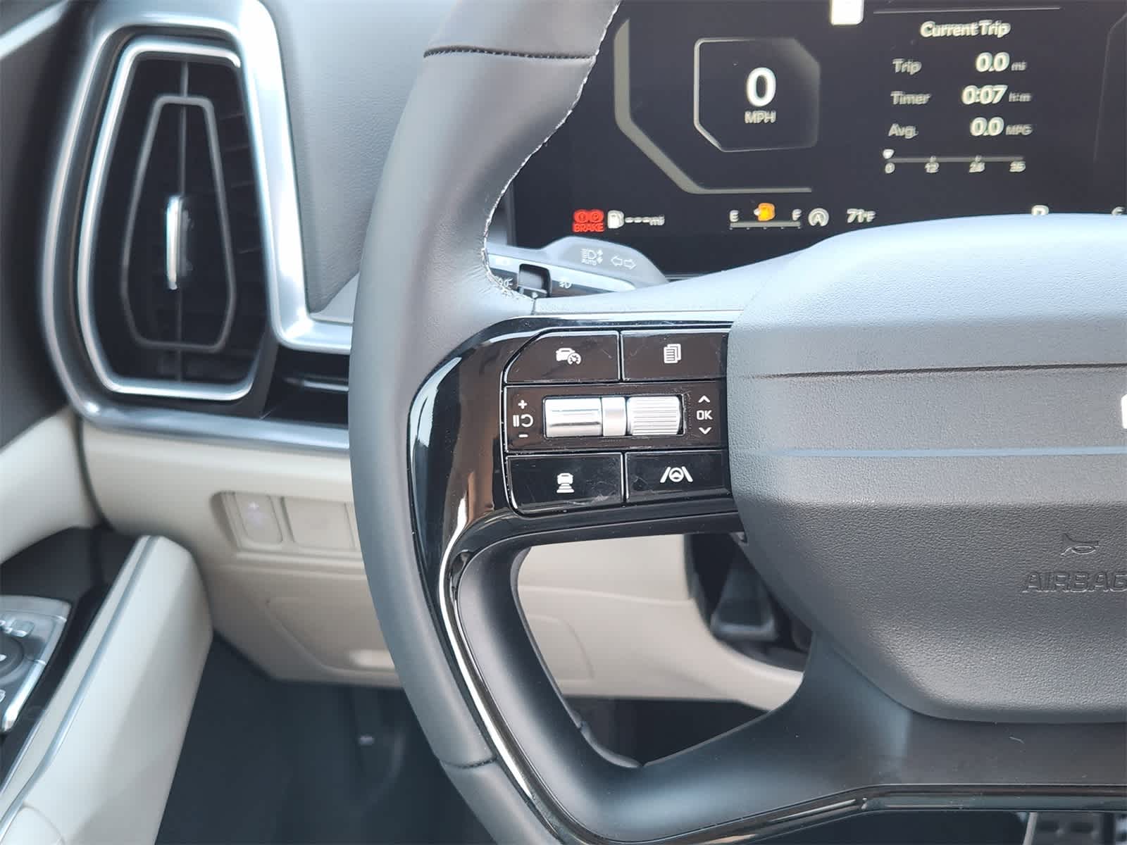 Thumbnail: 2026 Kia Sorento - 26