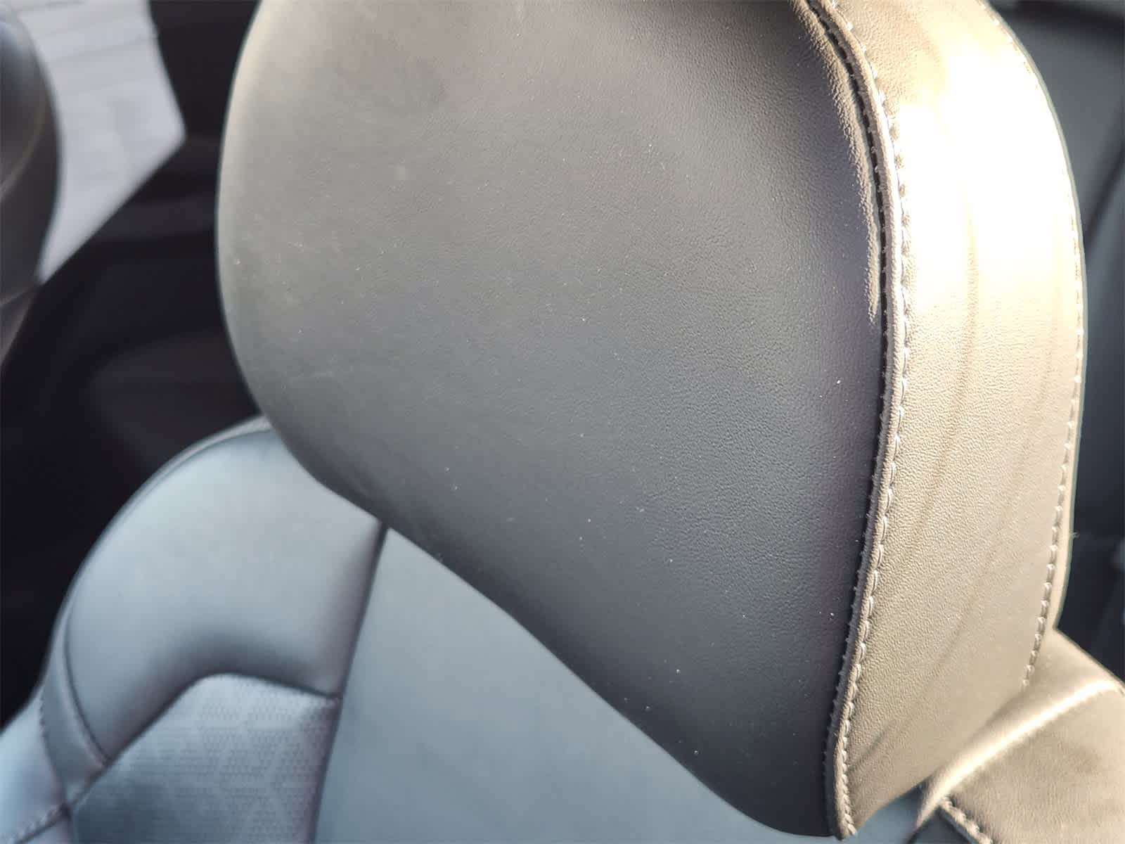 Thumbnail: 2022 Kia Sorento - 14