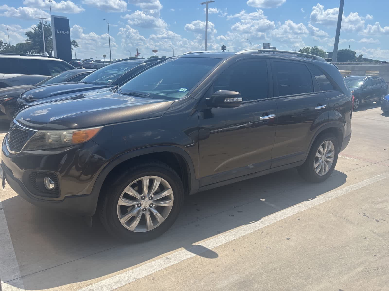 Thumbnail: 2011 Kia Sorento - 1