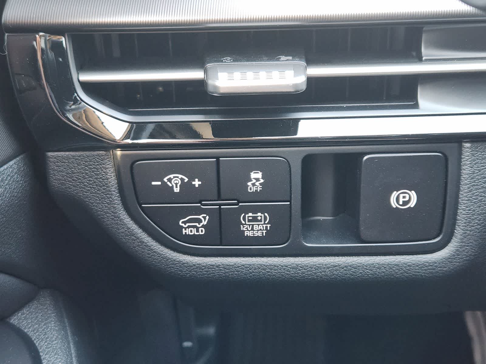 Thumbnail: 2026 Kia Sportage - 20