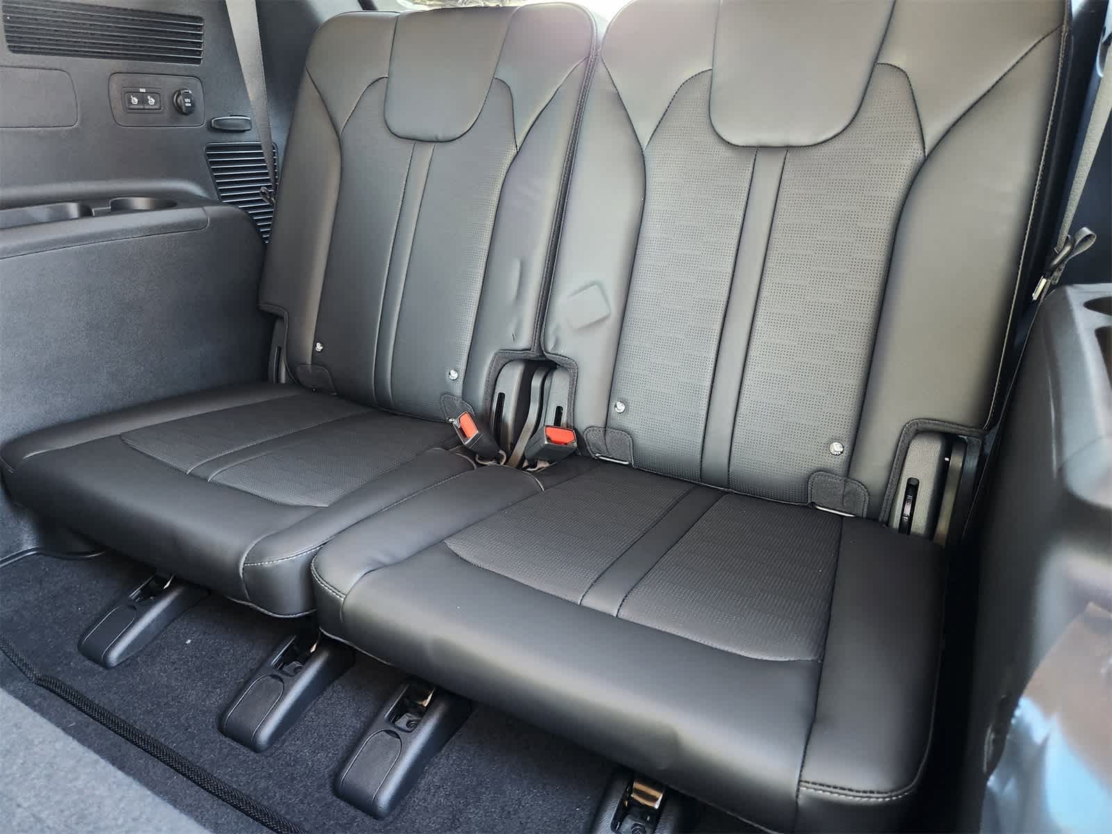 Thumbnail: 2026 Kia Sorento - 27