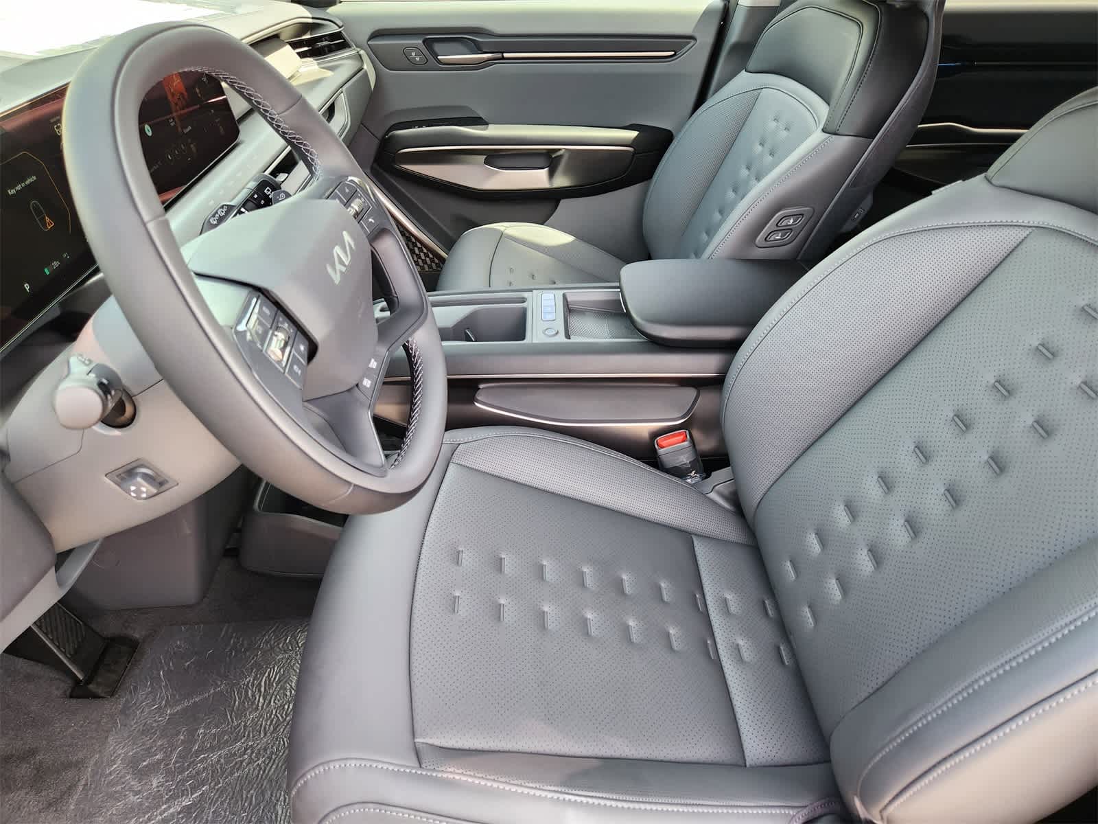 Thumbnail: 2026 Kia EV9 - 11