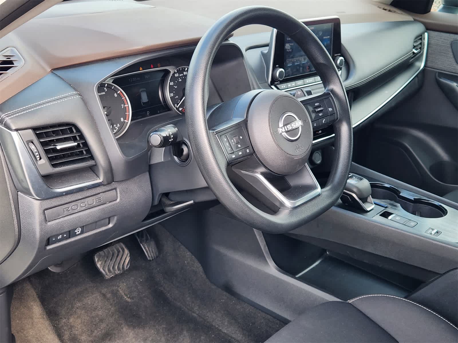 2023 Nissan Rogue S photo 2