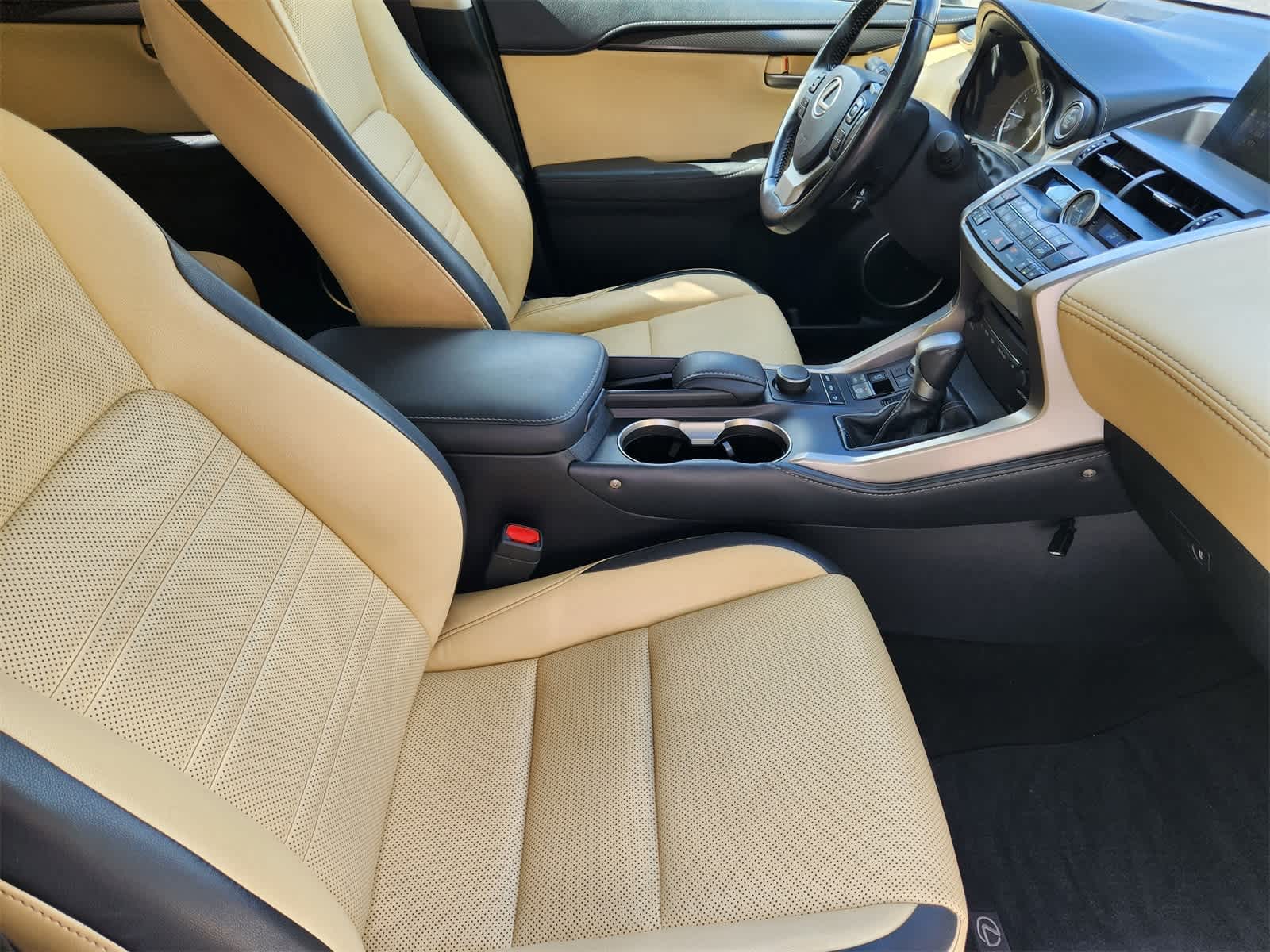 Thumbnail: 2015 Lexus NX - 12