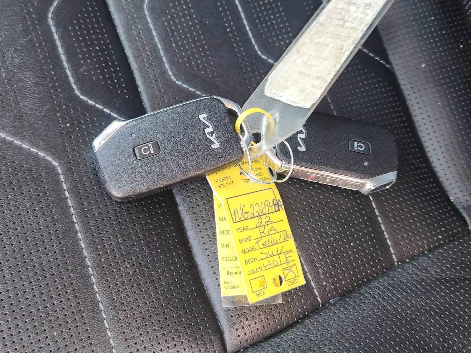 Thumbnail: 2022 Kia Telluride - 35