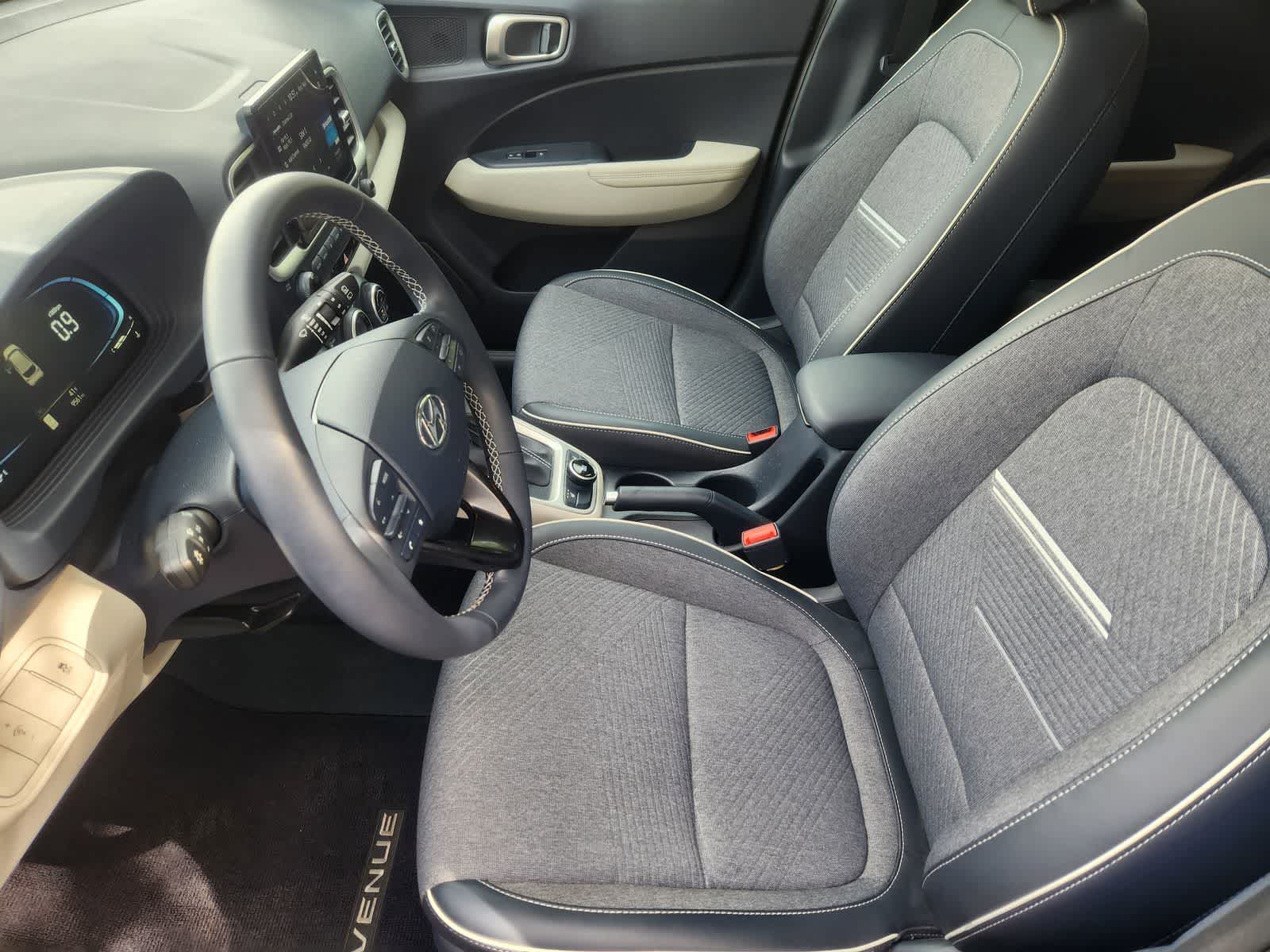 Thumbnail: 2025 Hyundai Venue - 11