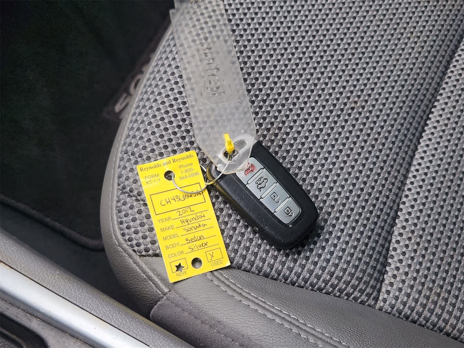 Thumbnail: 2012 Hyundai Sonata - 30