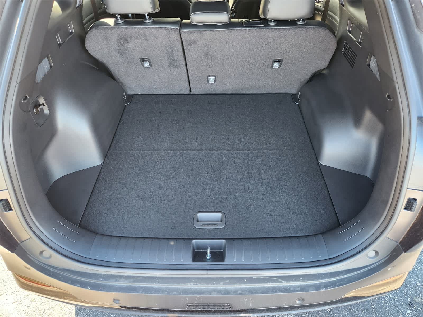 Thumbnail: 2026 Kia Sportage - 24