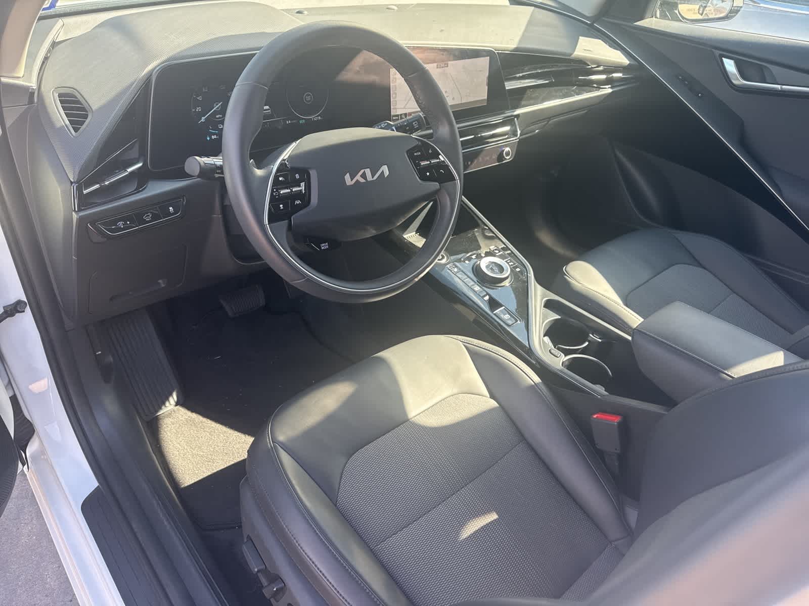 Thumbnail: 2024 Kia Niro - 5