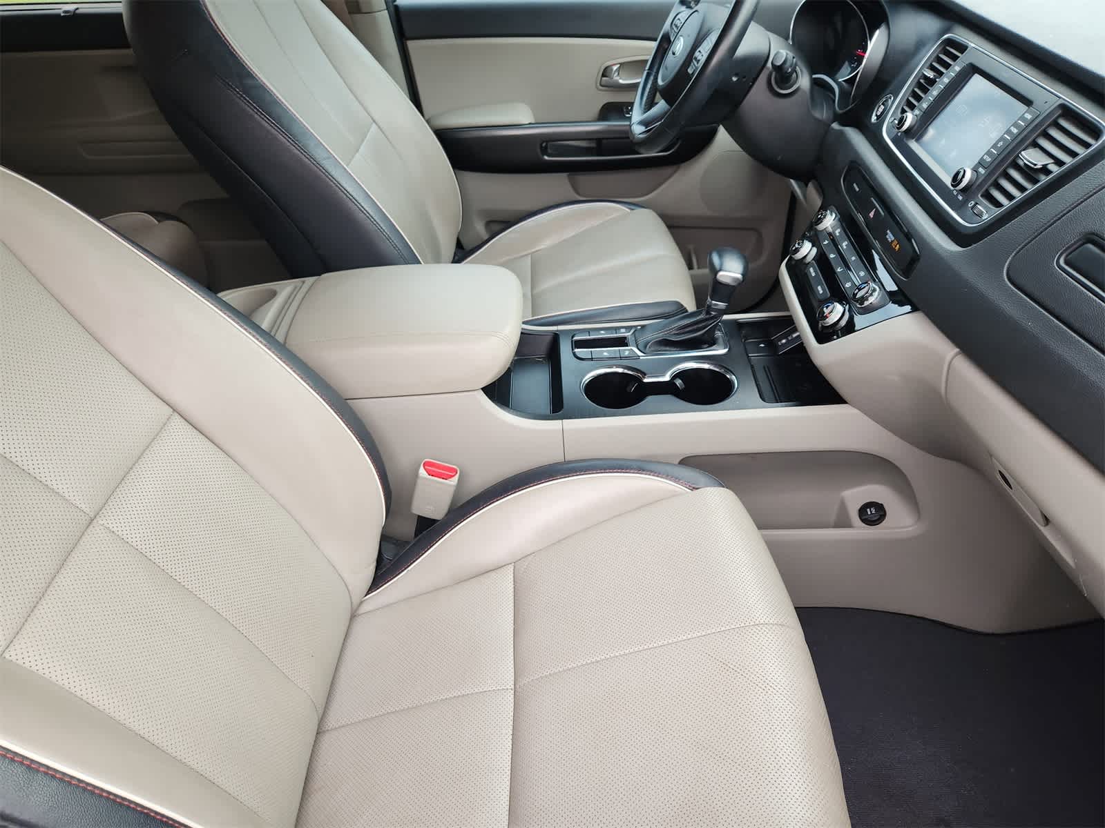 Thumbnail: 2019 Kia Sedona - 14