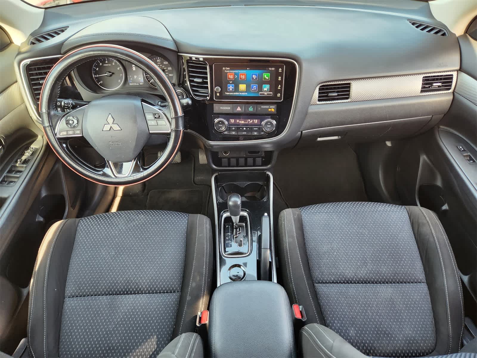 Thumbnail: 2018 Mitsubishi Outlander - 25