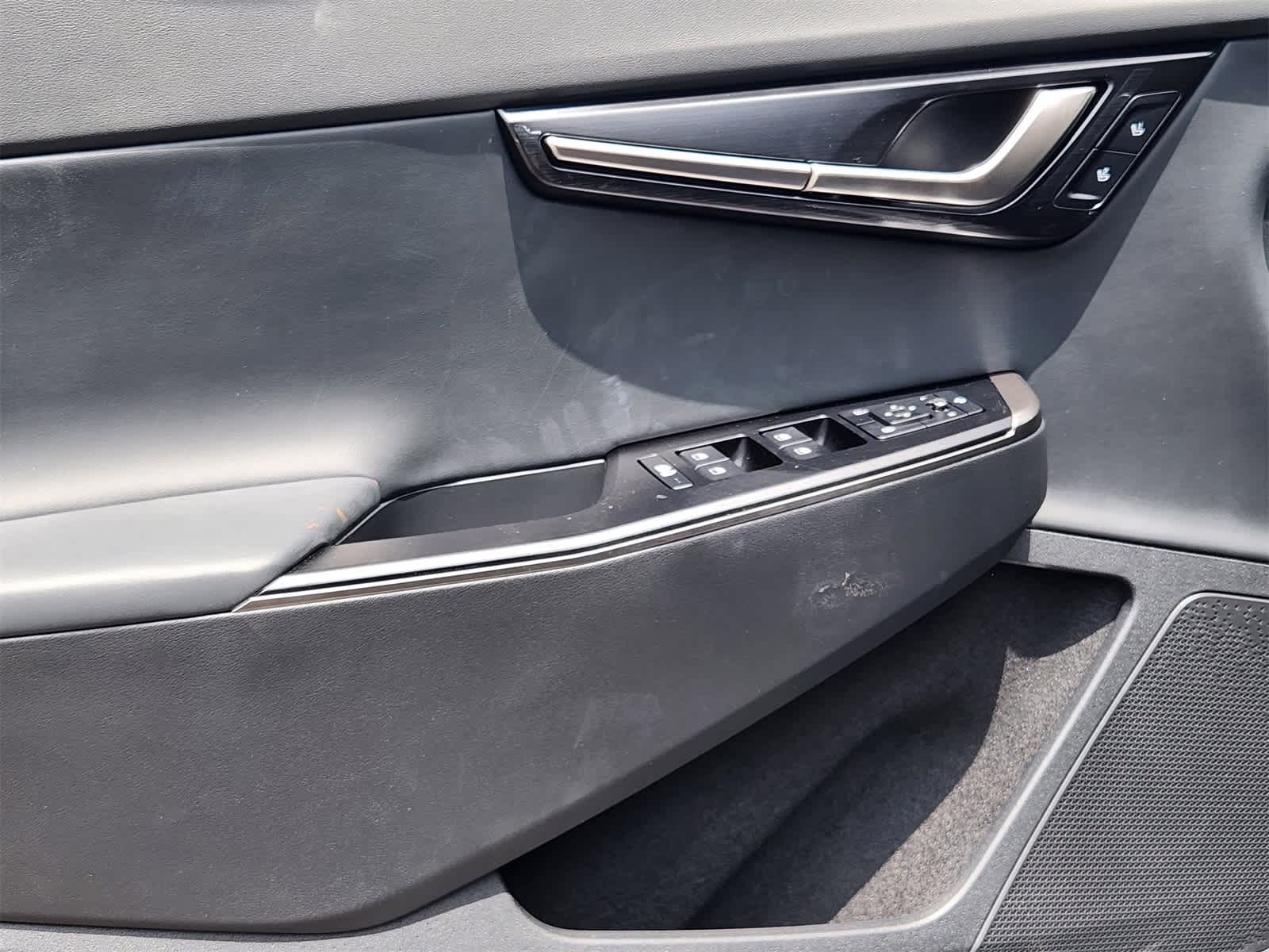 Thumbnail: 2025 Kia EV6 - 19