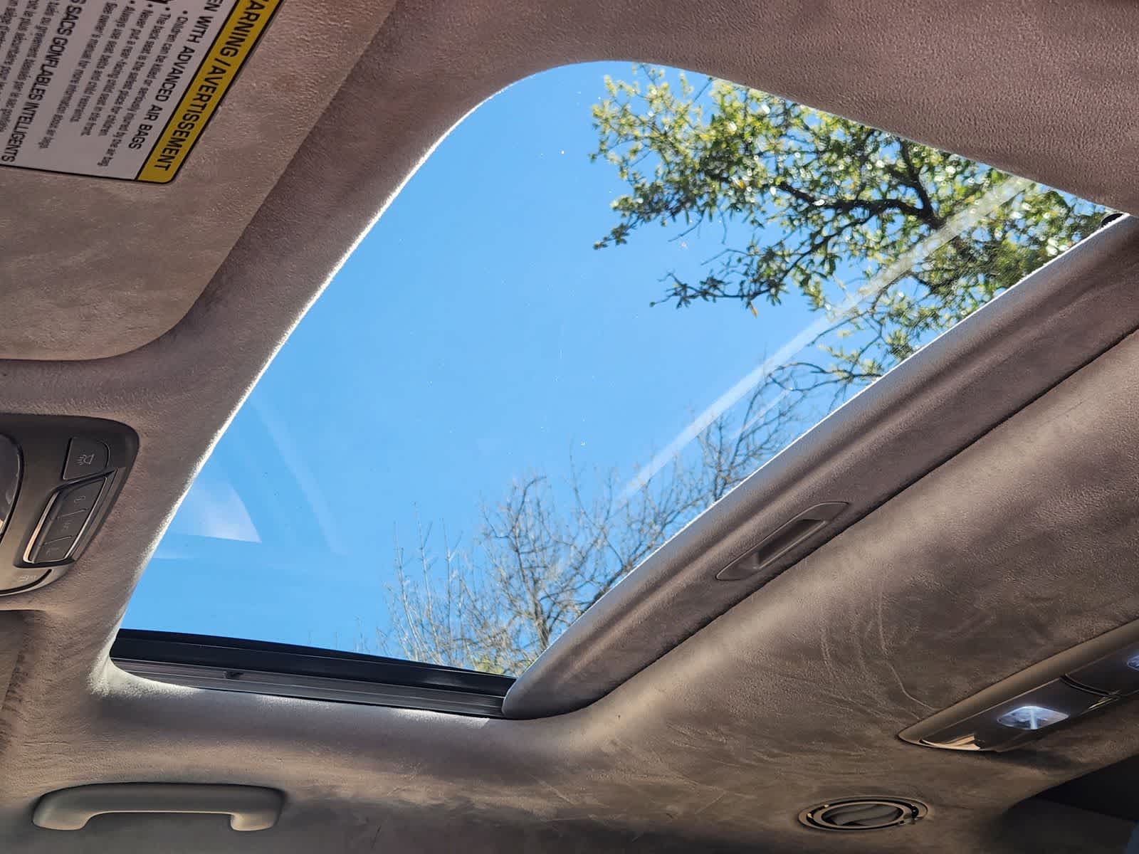 Thumbnail: 2022 Kia Telluride - 24