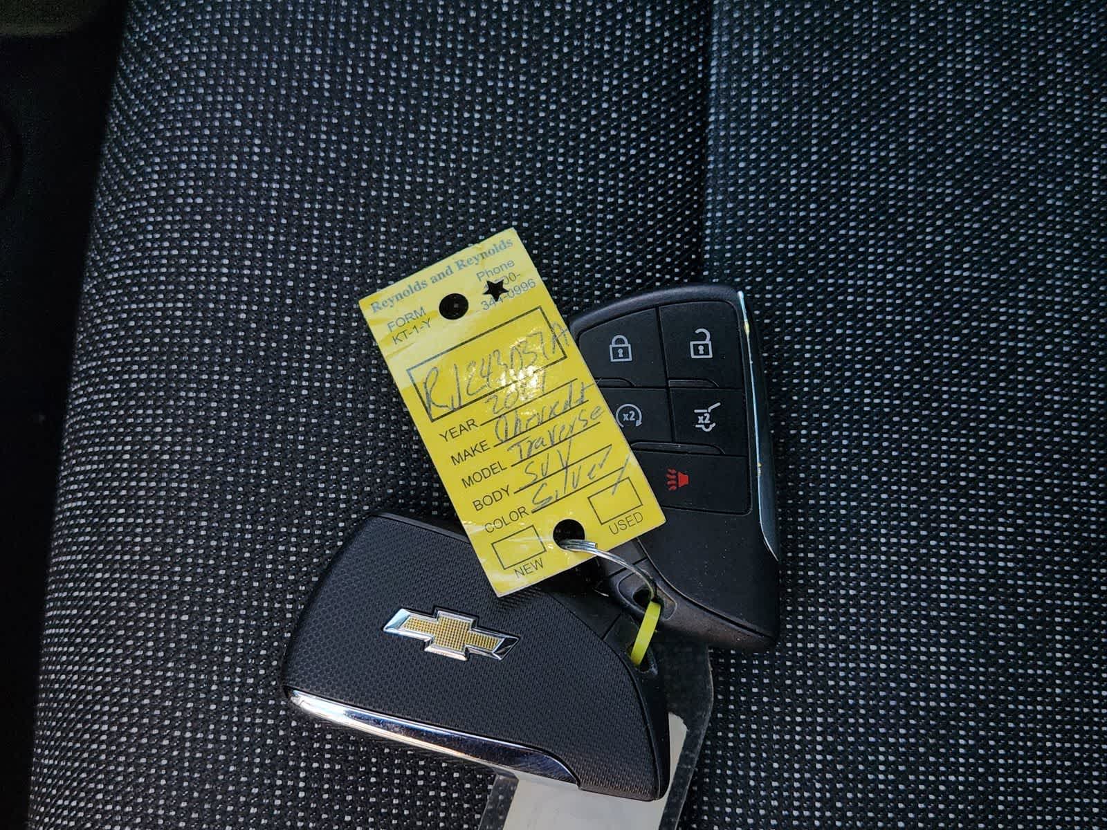 Thumbnail: 2024 Chevrolet Traverse - 32