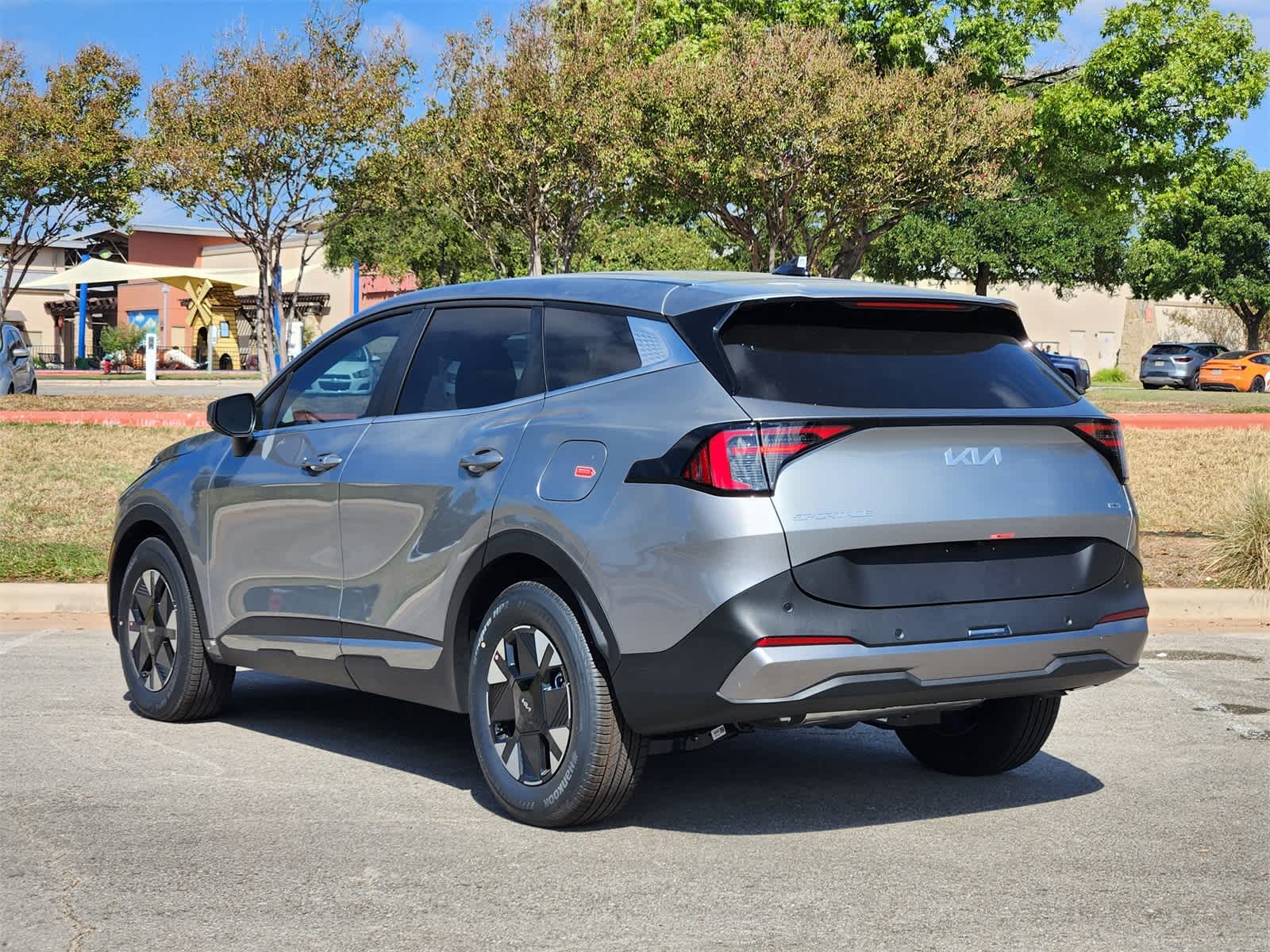 Thumbnail: 2026 Kia Sportage - 6