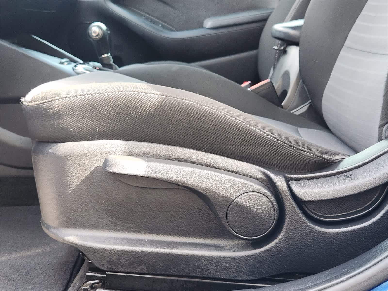 Thumbnail: 2017 Kia Forte - 24