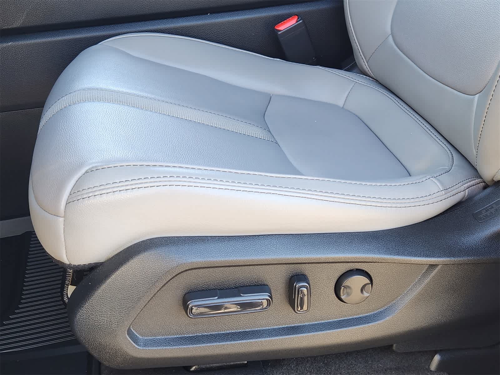 Thumbnail: 2023 Honda Pilot - 23