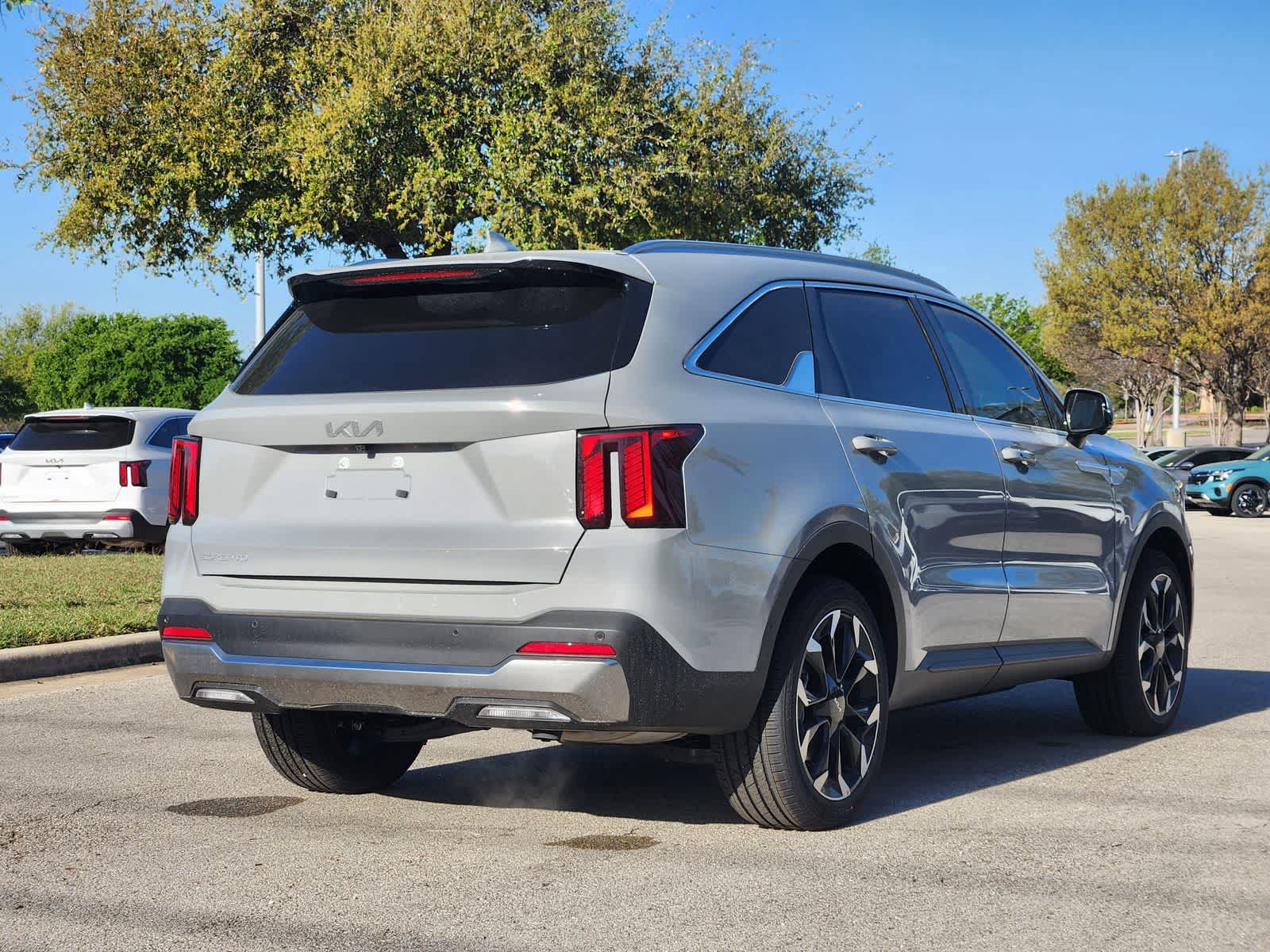 Thumbnail: 2026 Kia Sorento - 5