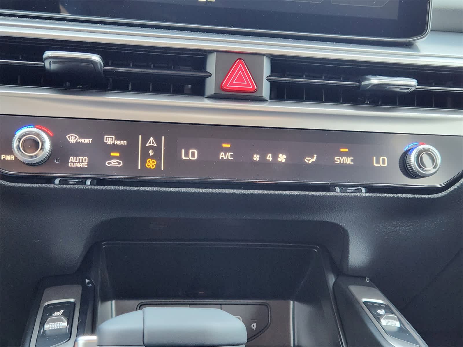 Thumbnail: 2026 Kia Sorento - 18