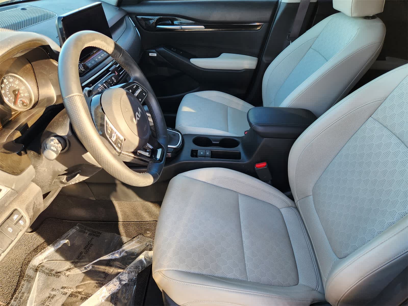 Thumbnail: 2023 Kia Seltos - 12