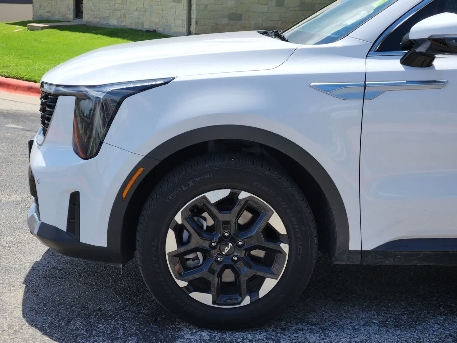 Thumbnail: 2025 Kia Sorento - 7