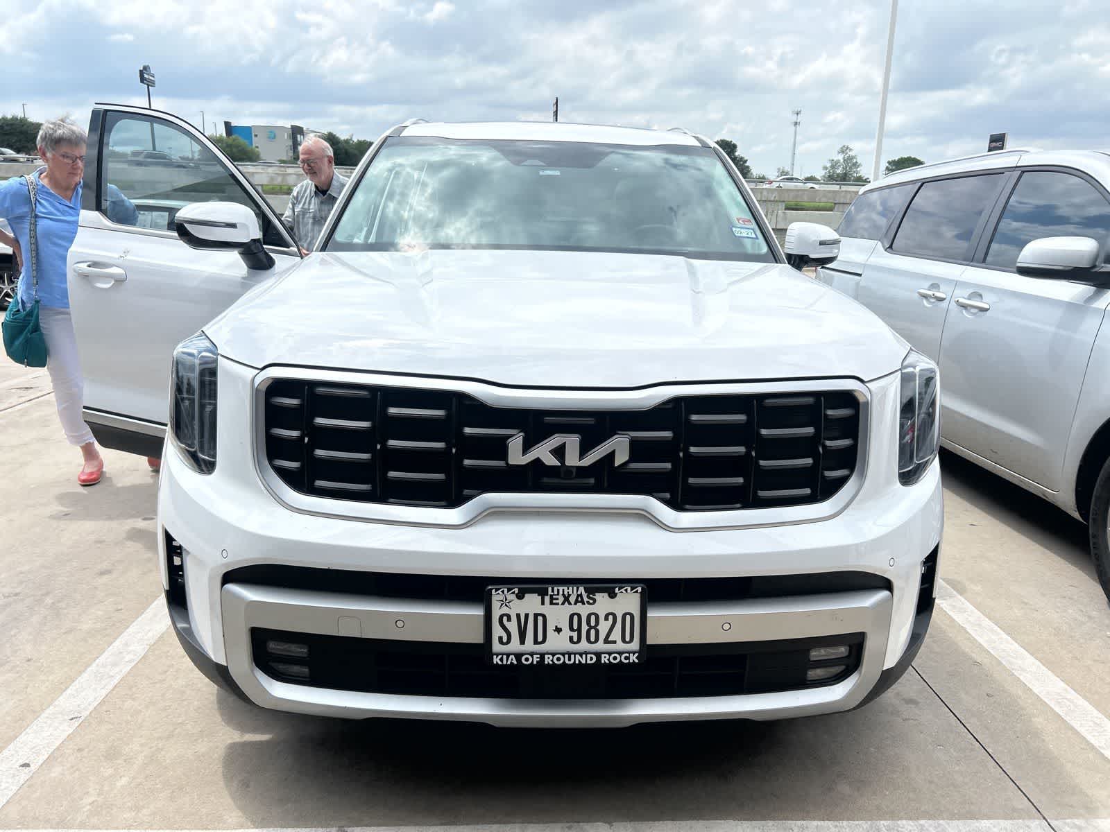 Thumbnail: 2023 Kia Telluride - 9