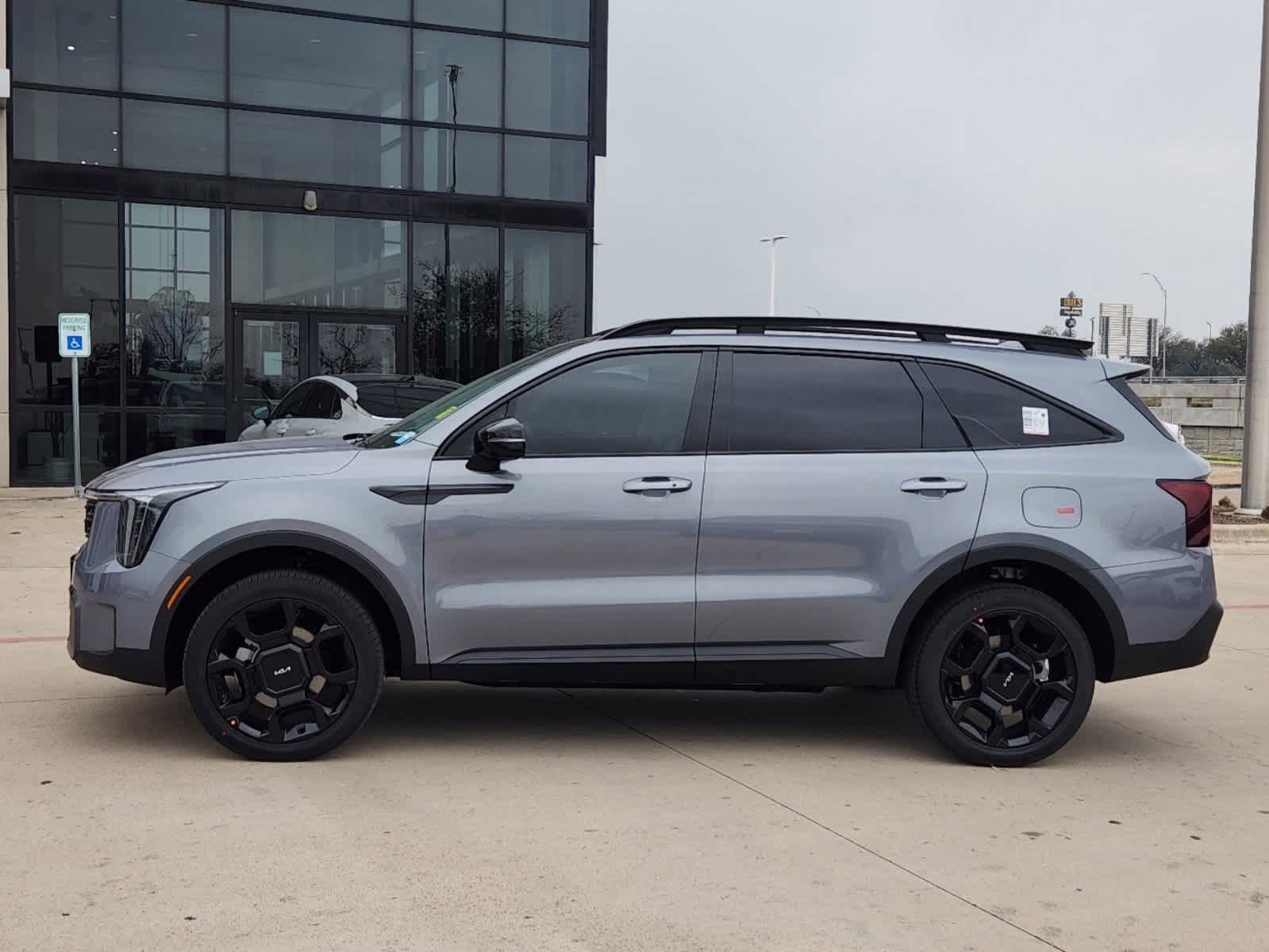 Thumbnail: 2025 Kia Sorento - 3