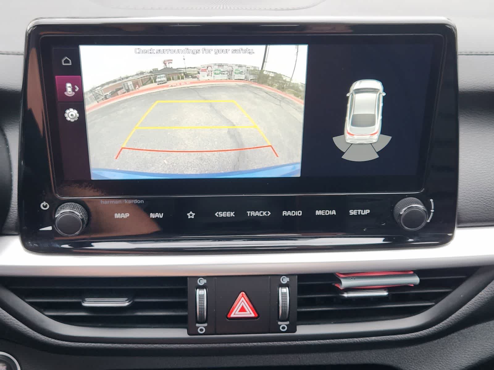 Thumbnail: 2023 Kia Forte - 18