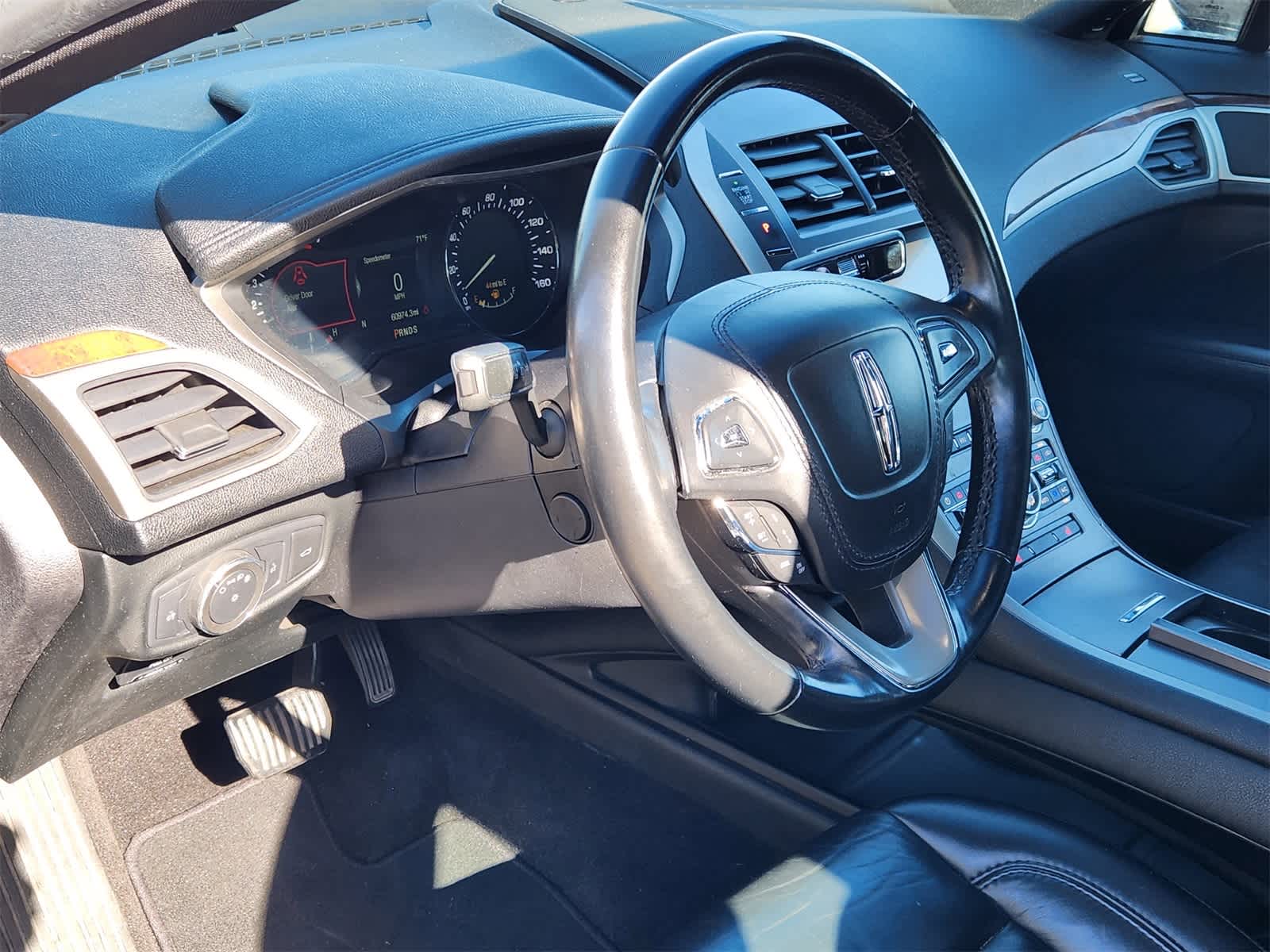 Thumbnail: 2019 Lincoln MKZ - 2