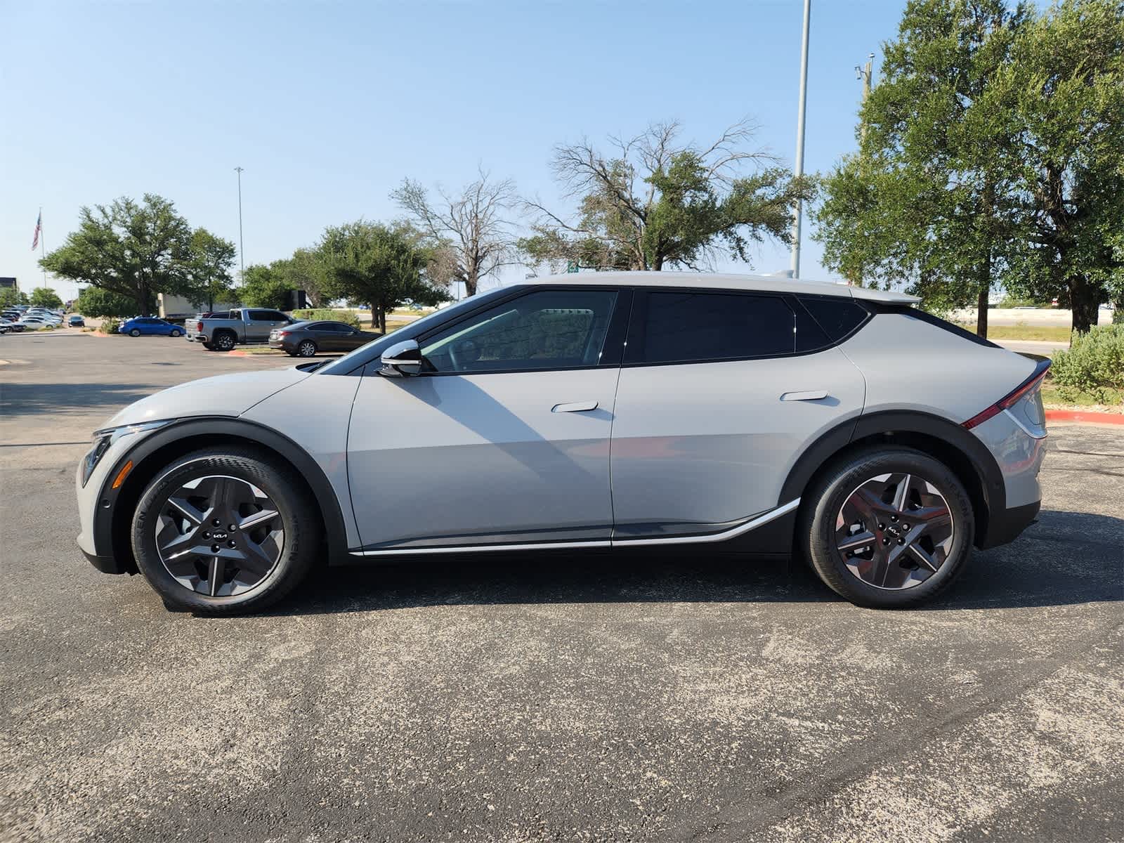 Thumbnail: 2025 Kia EV6 - 4