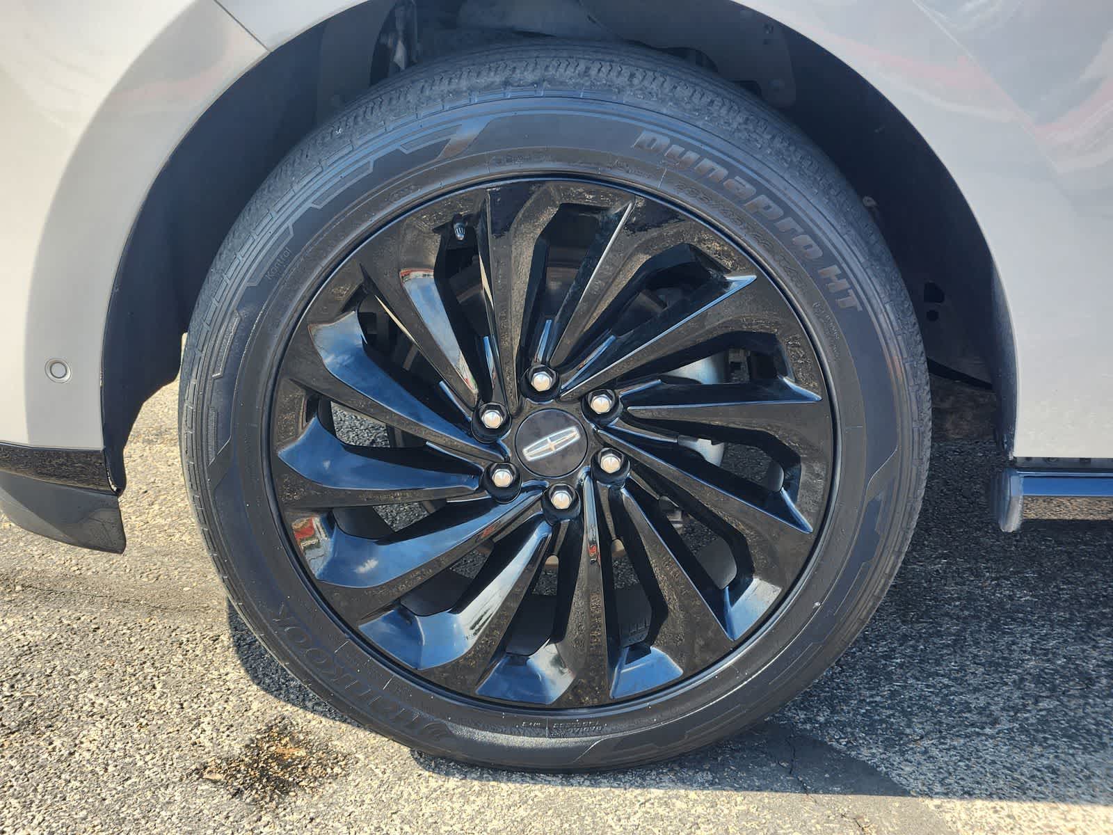 Thumbnail: 2020 Lincoln Navigator - 9