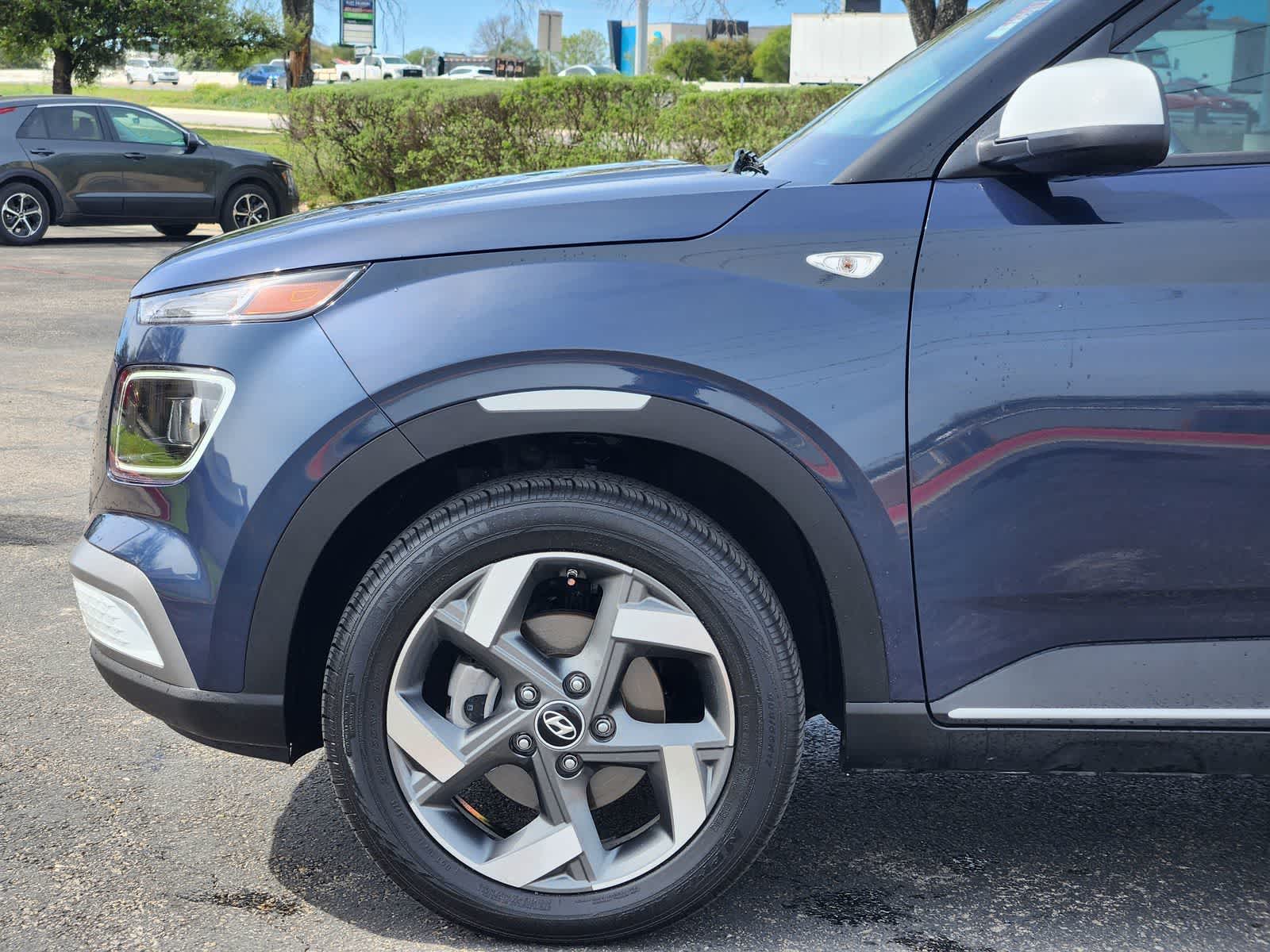 Thumbnail: 2025 Hyundai Venue - 8