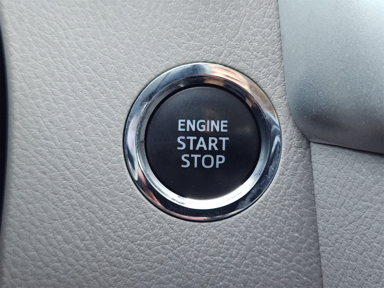 Thumbnail: 2019 Toyota Highlander - 21